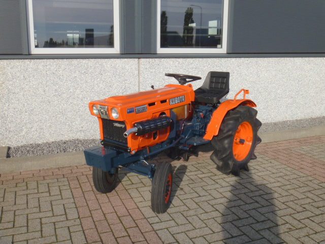 Kubota B7001 2wd