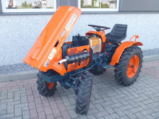 Kubota B7001 4wd - Afbeelding 17