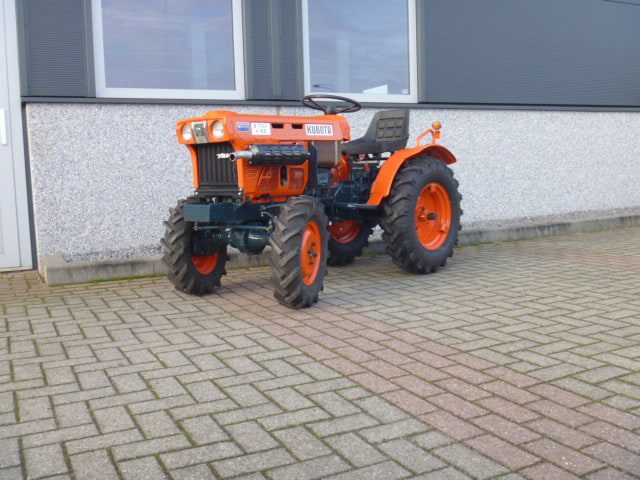 Kubota B7001 4wd - Afbeelding 16