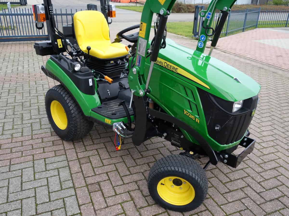John Deere 1026R 4wd - Afbeelding 2