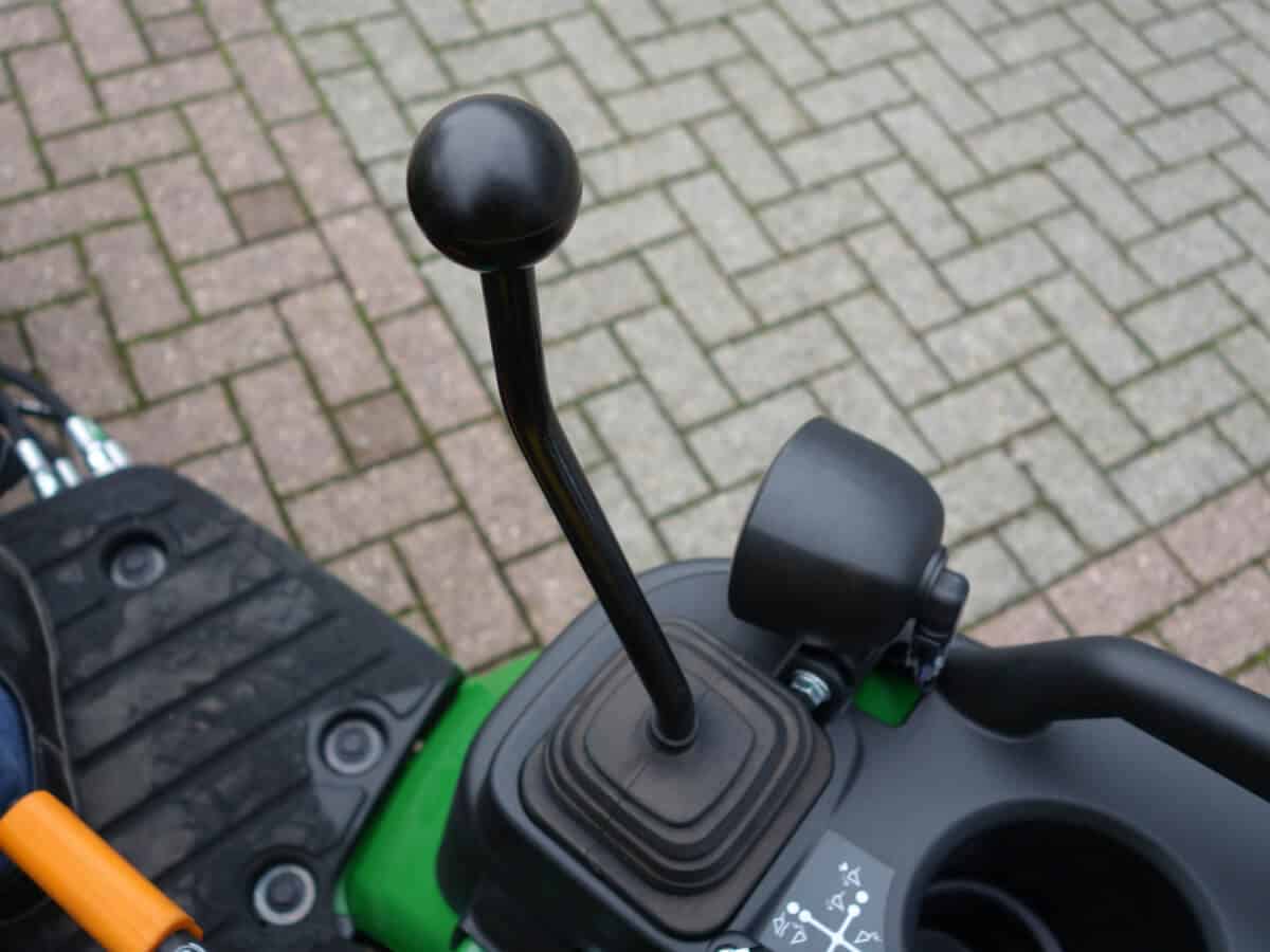 John Deere 1026R 4wd - Afbeelding 11