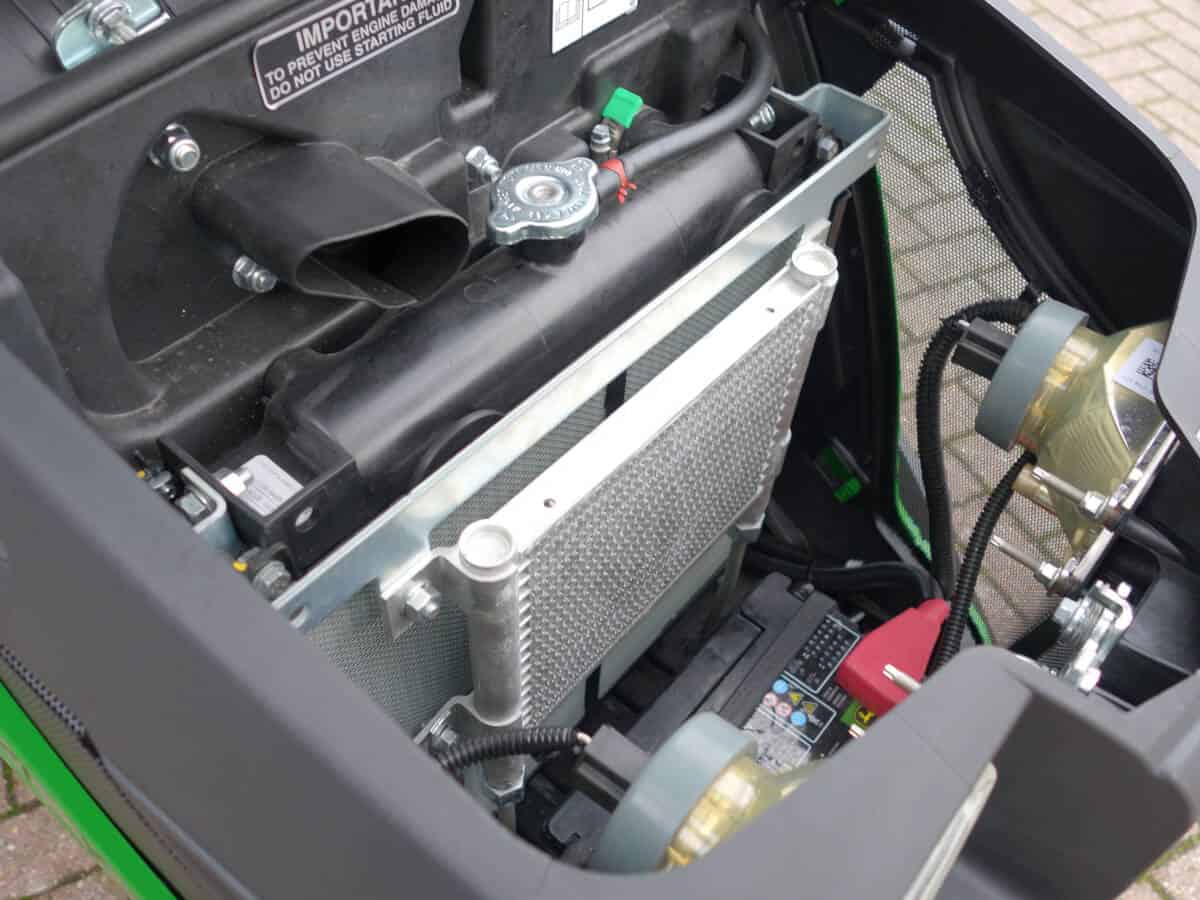 John Deere 1026R 4wd - Afbeelding 31