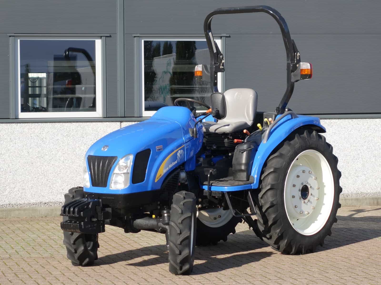 New Holland TC45D