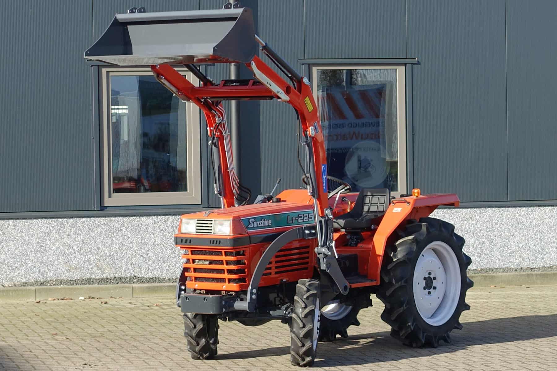 Kubota L1-225 4wd
