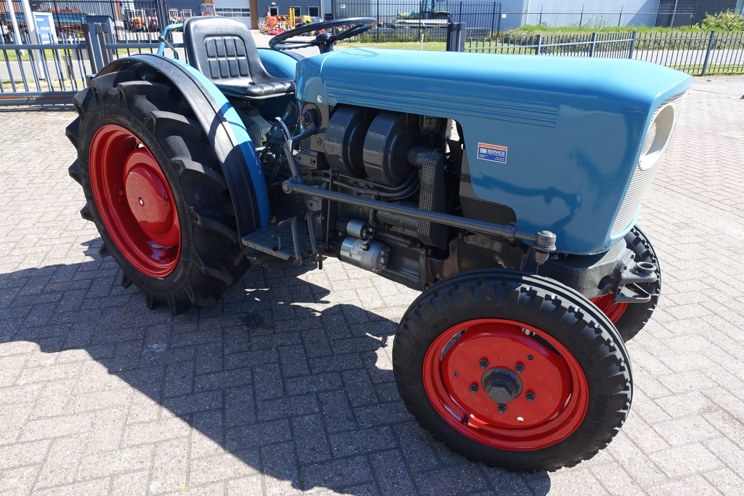 Eicher 3706 2wd - Afbeelding 2