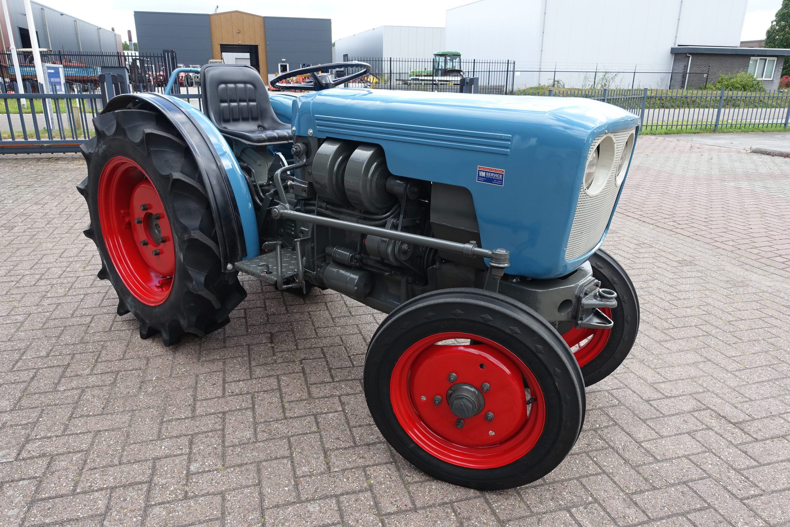 Eicher 3705 2wd - Afbeelding 2