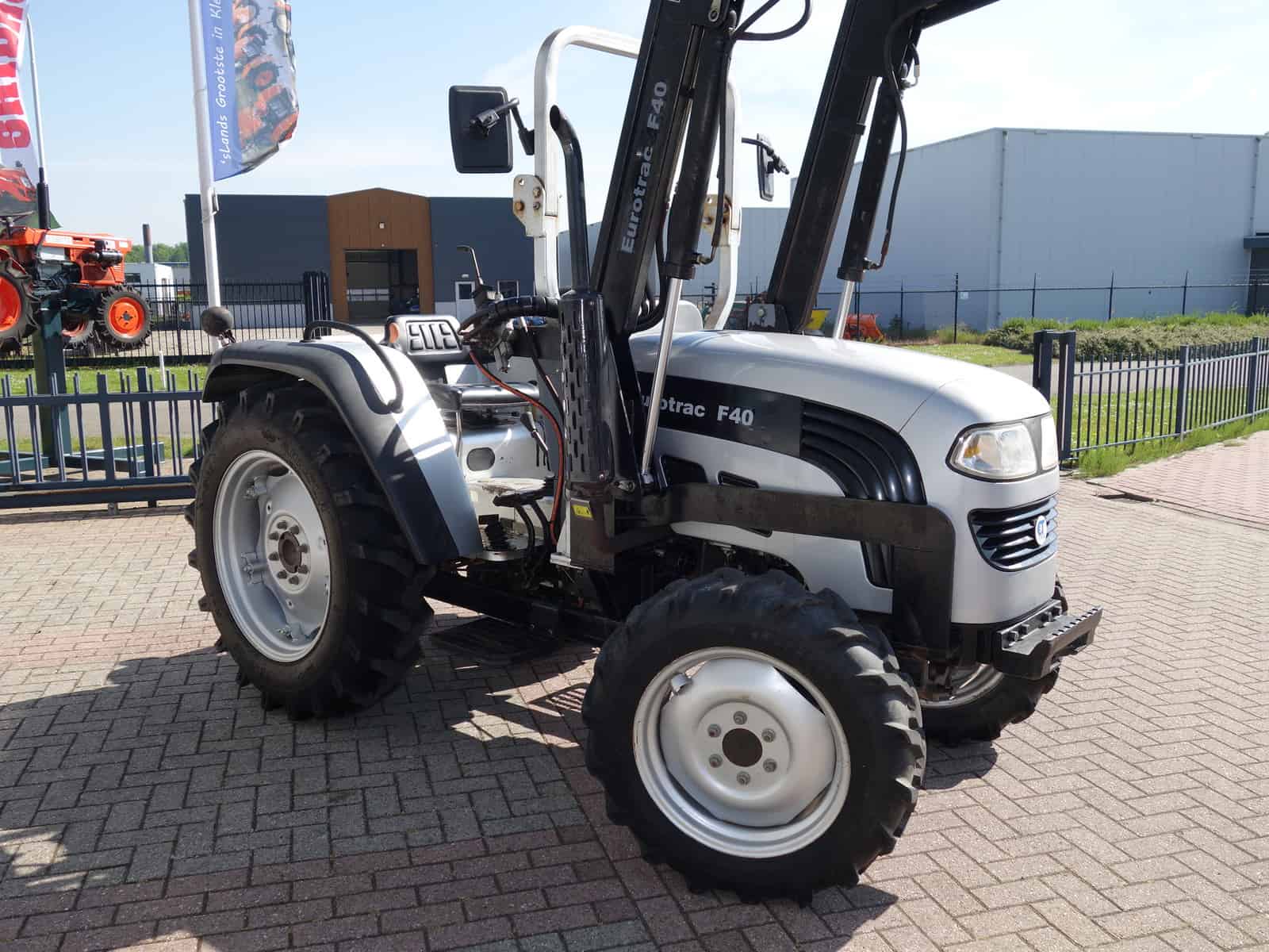 Eurotrac F40 4wd - Afbeelding 2