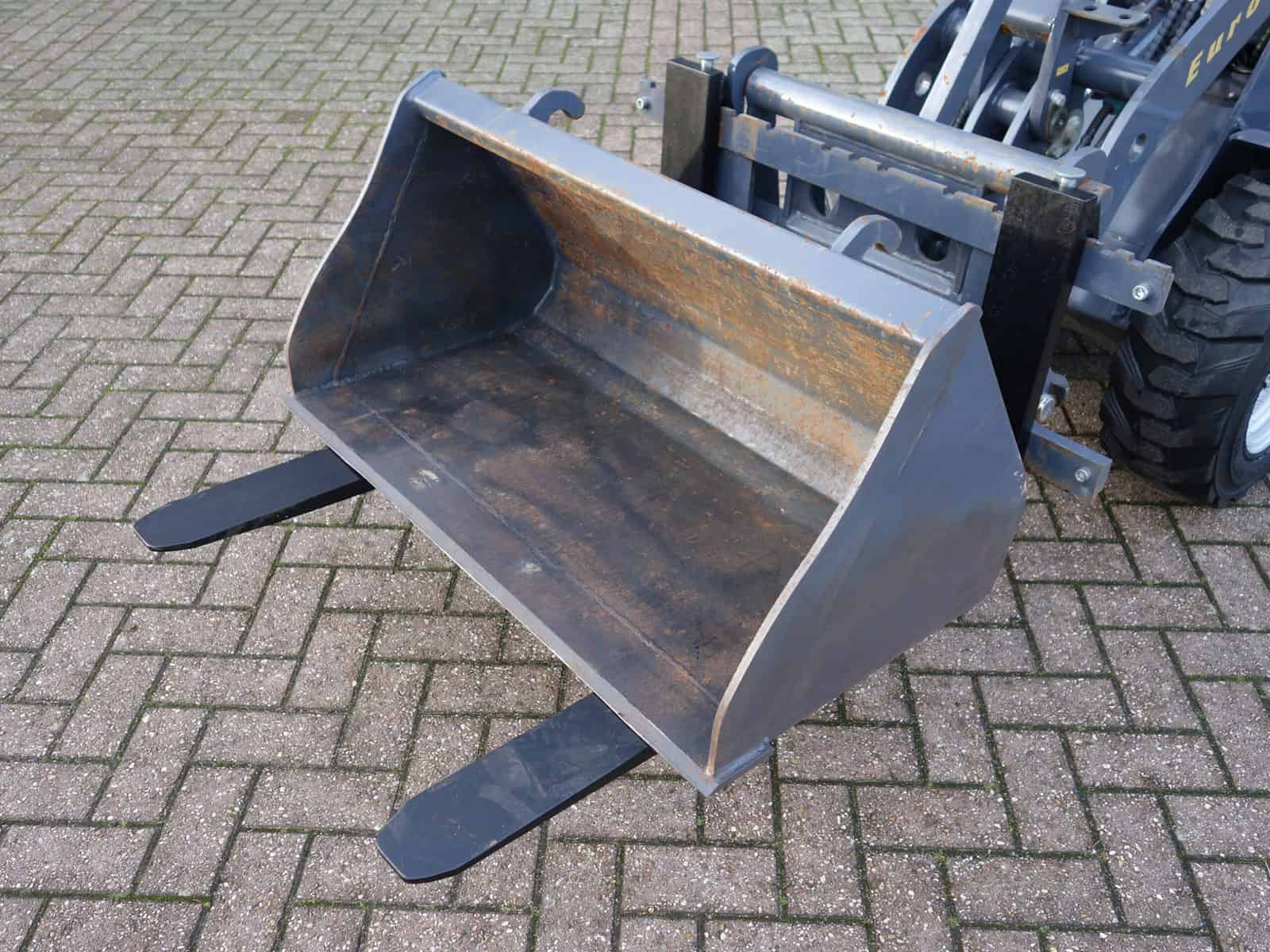 Eurotrac W10 4wd HST - Afbeelding 2