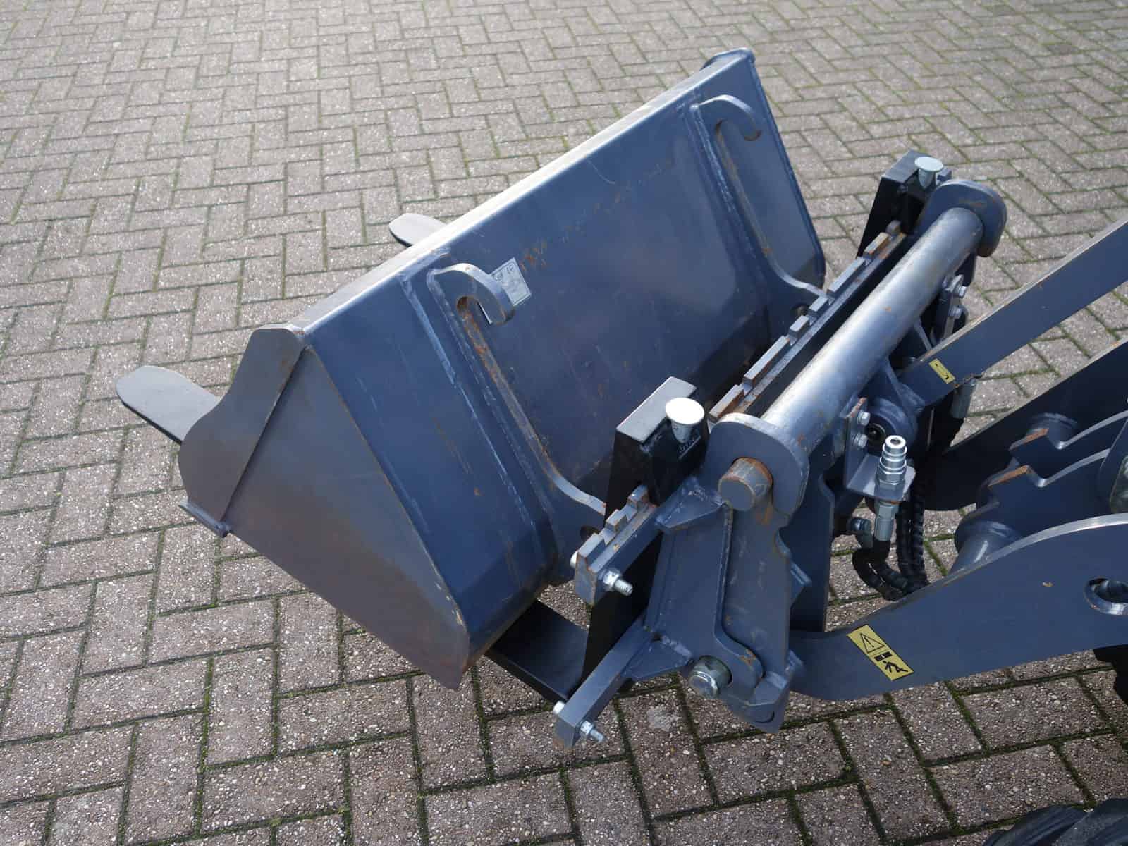 Eurotrac W10 4wd HST - Afbeelding 3