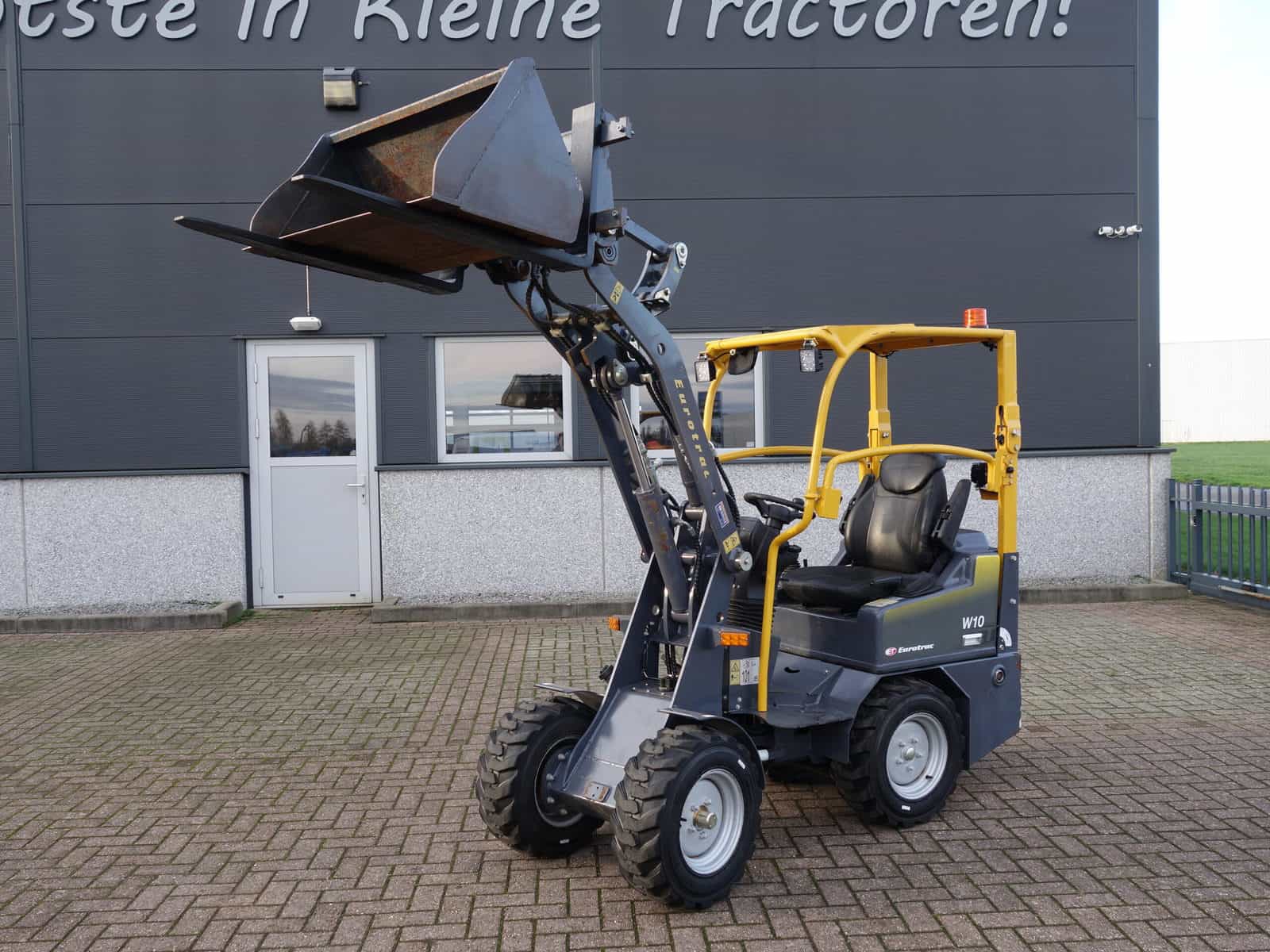 Eurotrac W10 4wd HST - Afbeelding 8