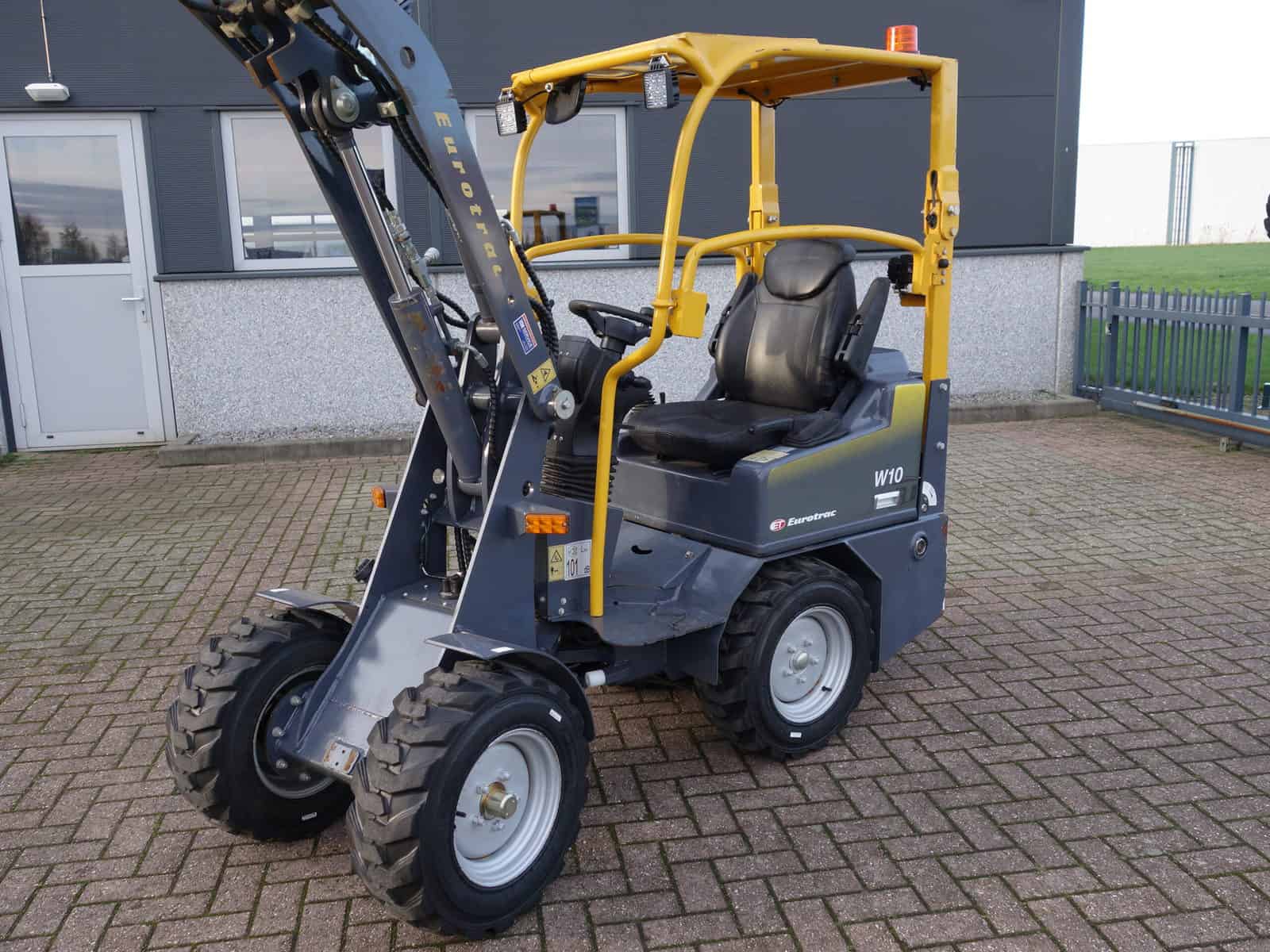 Eurotrac W10 4wd HST - Afbeelding 9