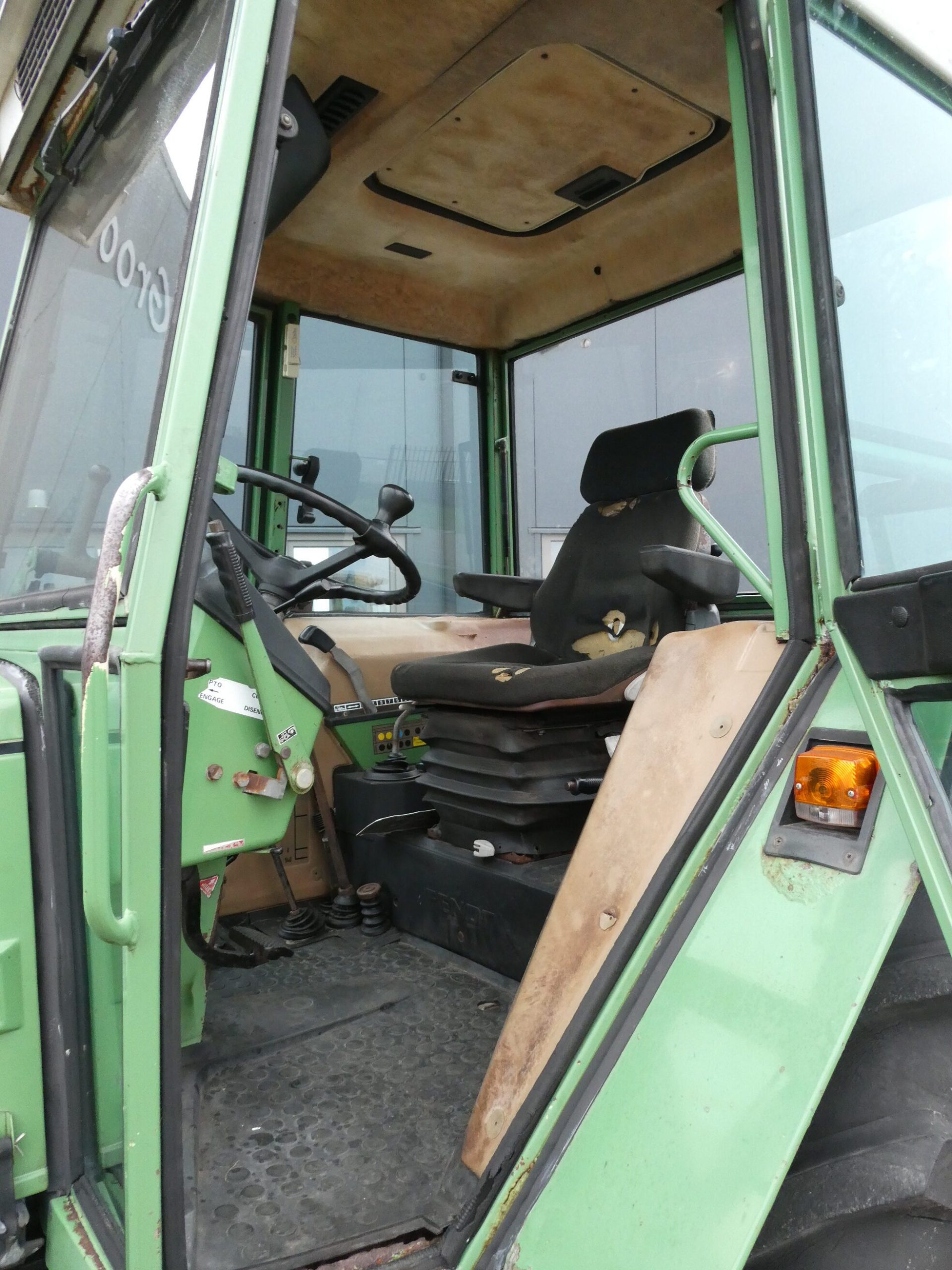 Fendt 305LS 2wd - Afbeelding 12
