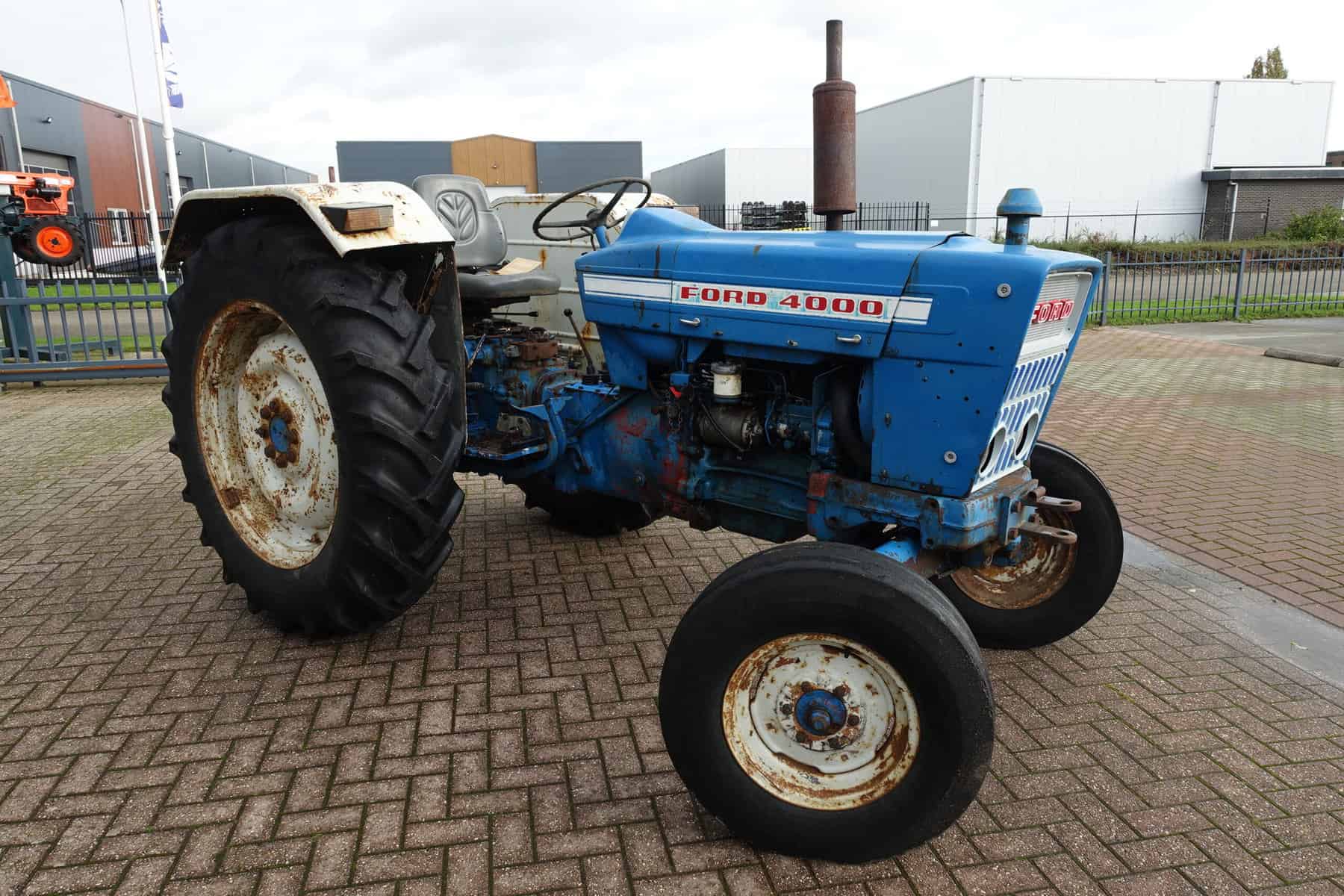Ford 4000 2wd - Afbeelding 2