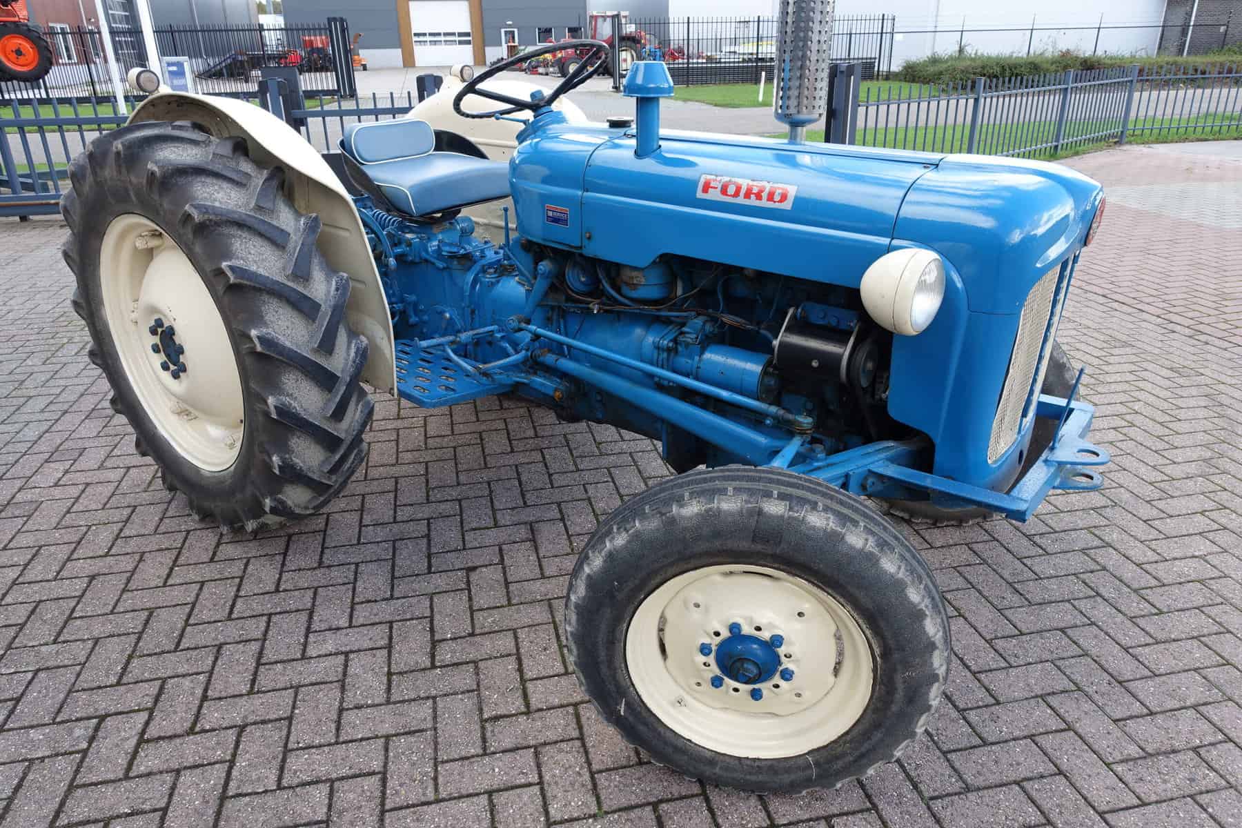 Ford Dexta 2wd - Afbeelding 2