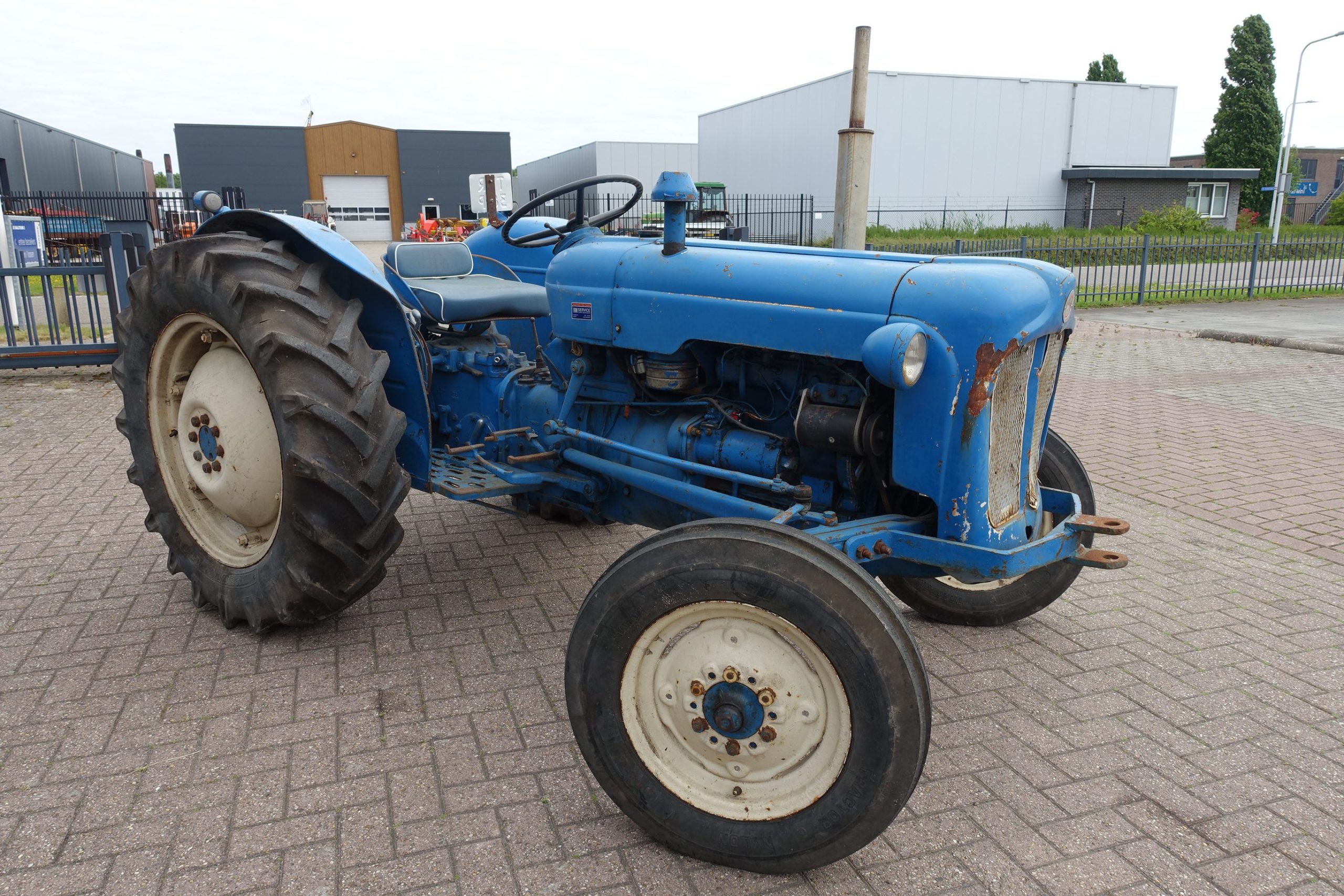 Ford Dexta 2wd - Afbeelding 2