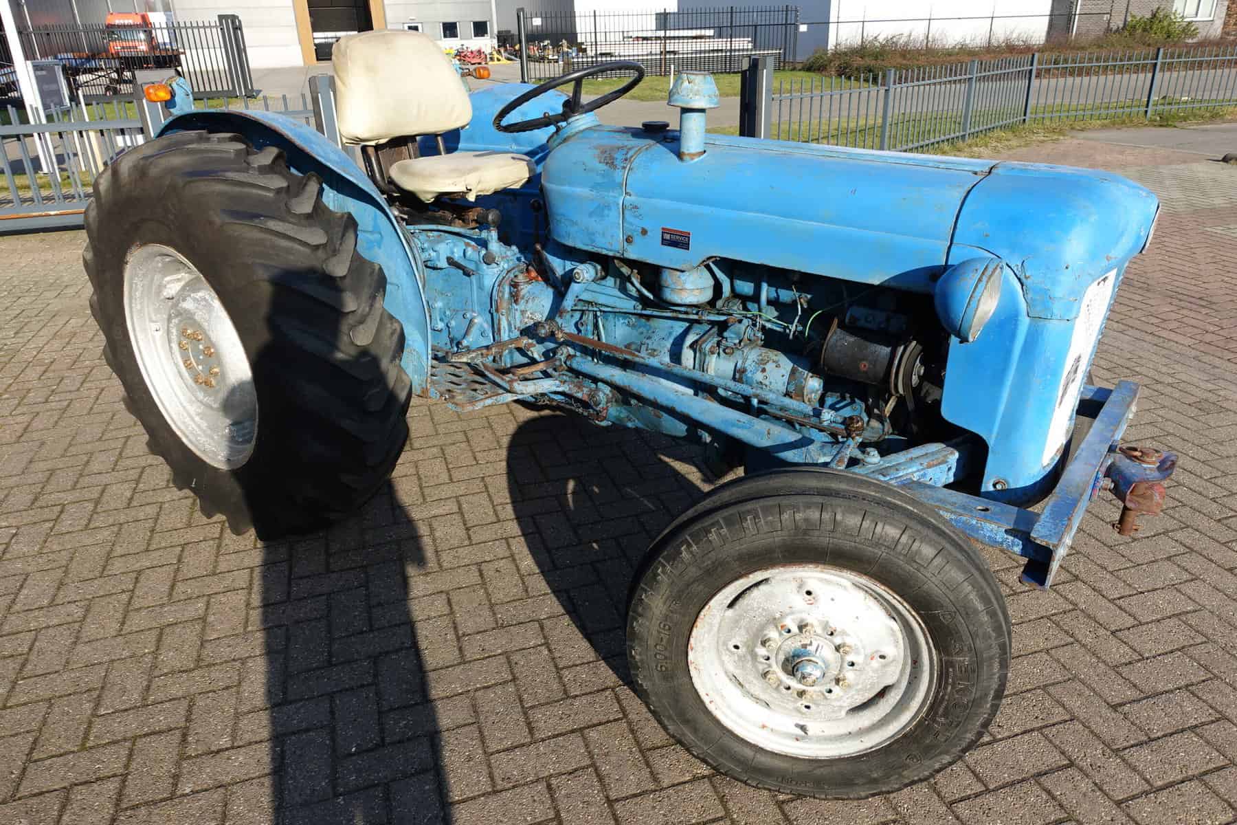 Ford Dexta 2wd - Afbeelding 2