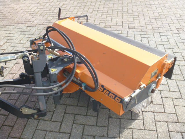 John Deere 2320 4wd HST - Afbeelding 50