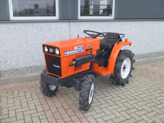 Hinomoto C144 4wd