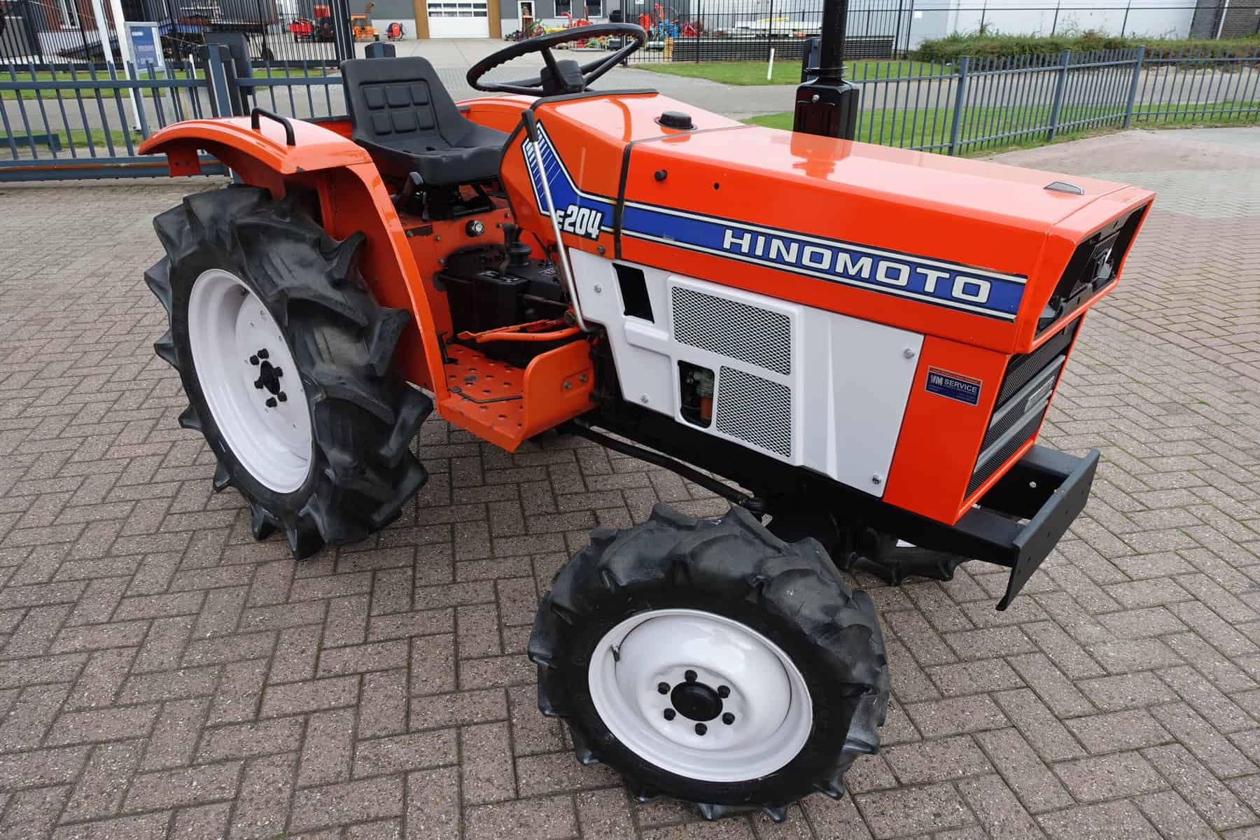 Hinomoto E204 4wd - Afbeelding 2