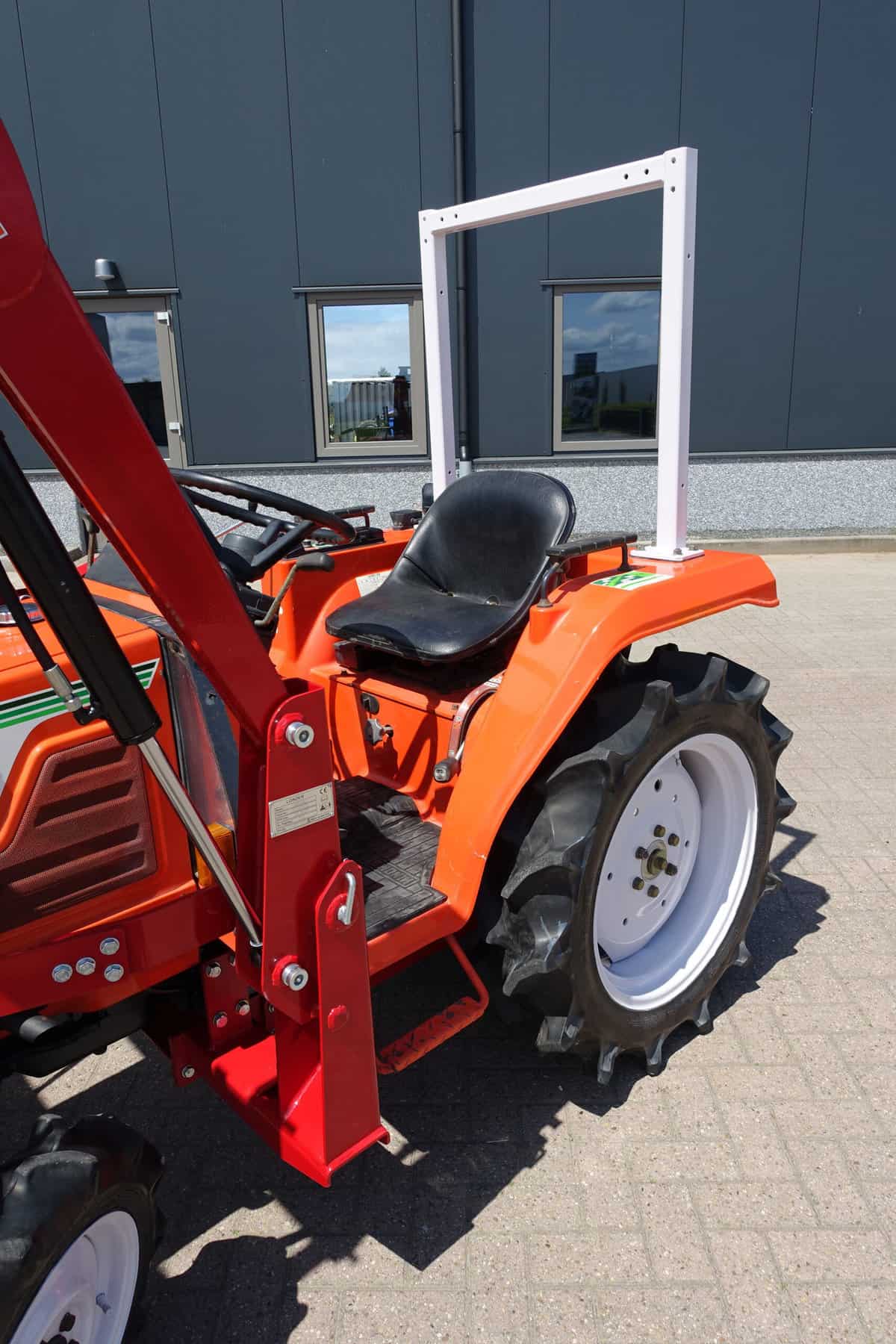 Hinomoto N189 4wd - Afbeelding 9