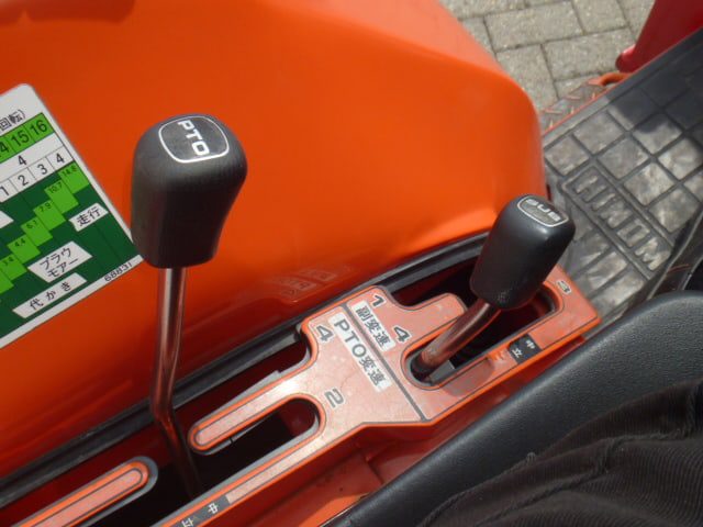 Hinomoto N239 4wd - Afbeelding 15