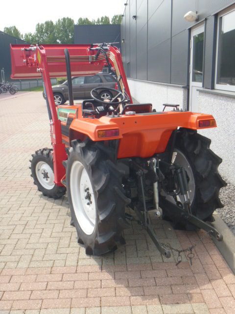 Hinomoto N239 4wd - Afbeelding 16