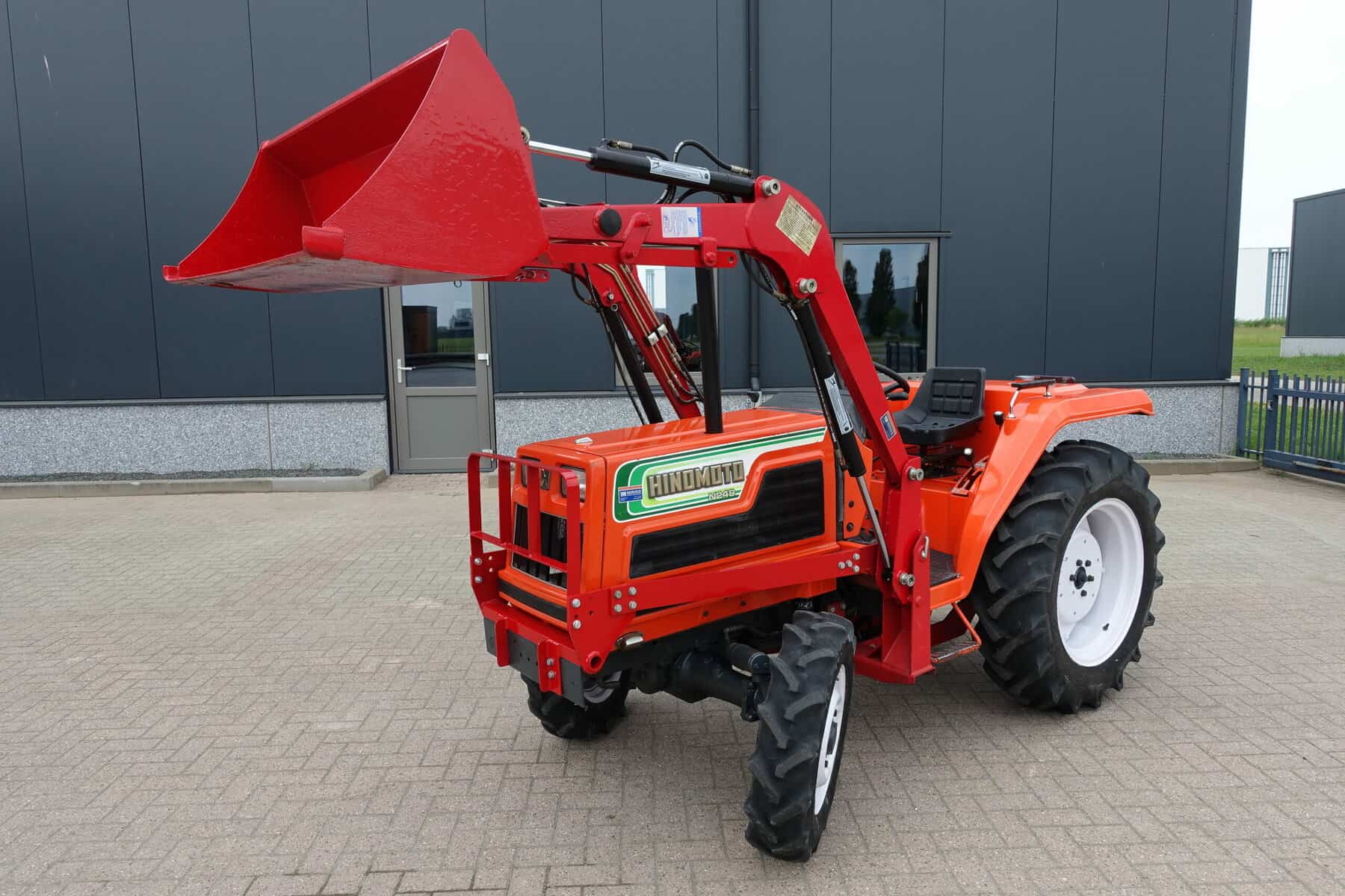 Hinomoto N249 4wd - Afbeelding 3