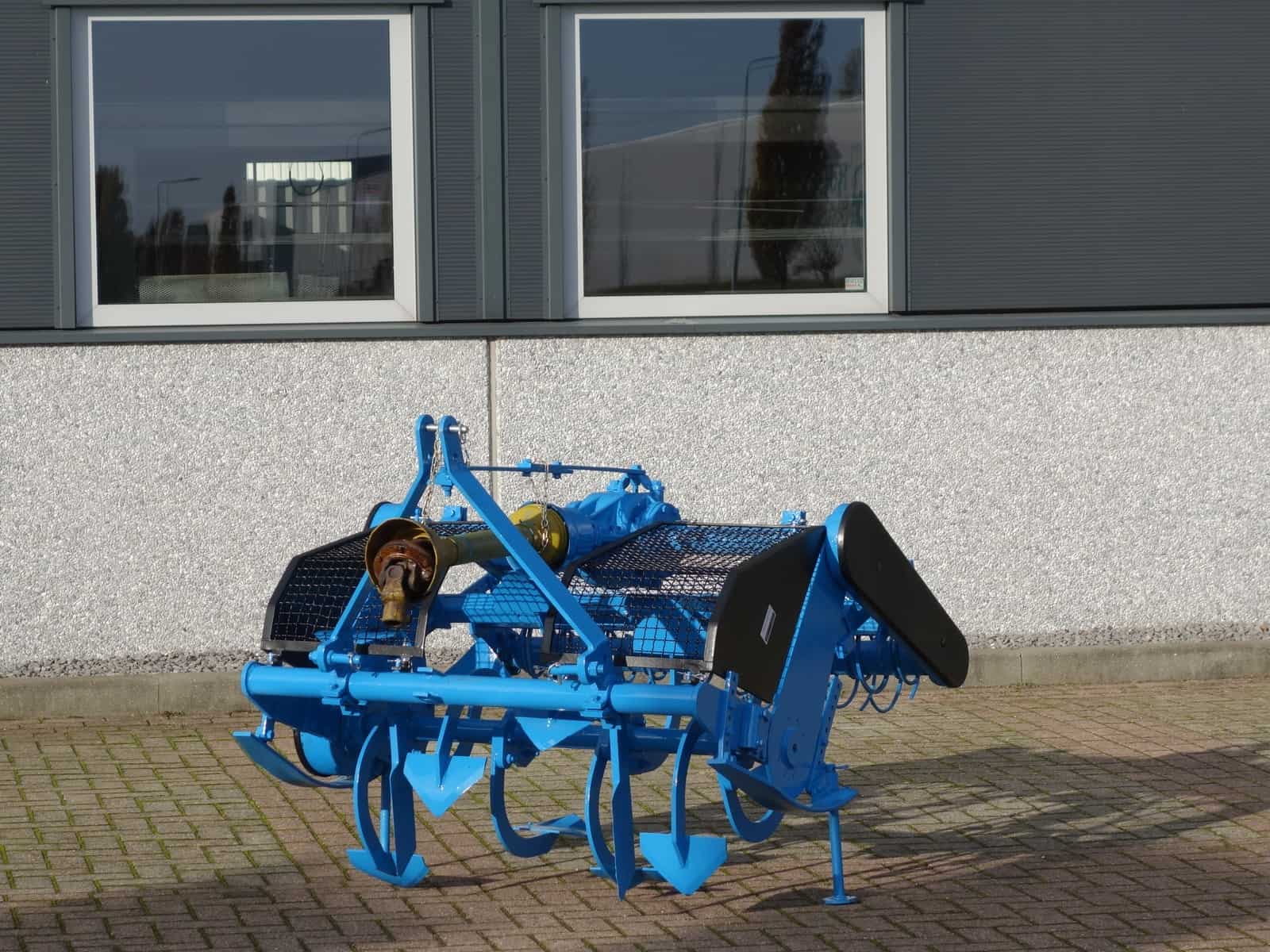 Imants Spitmachine