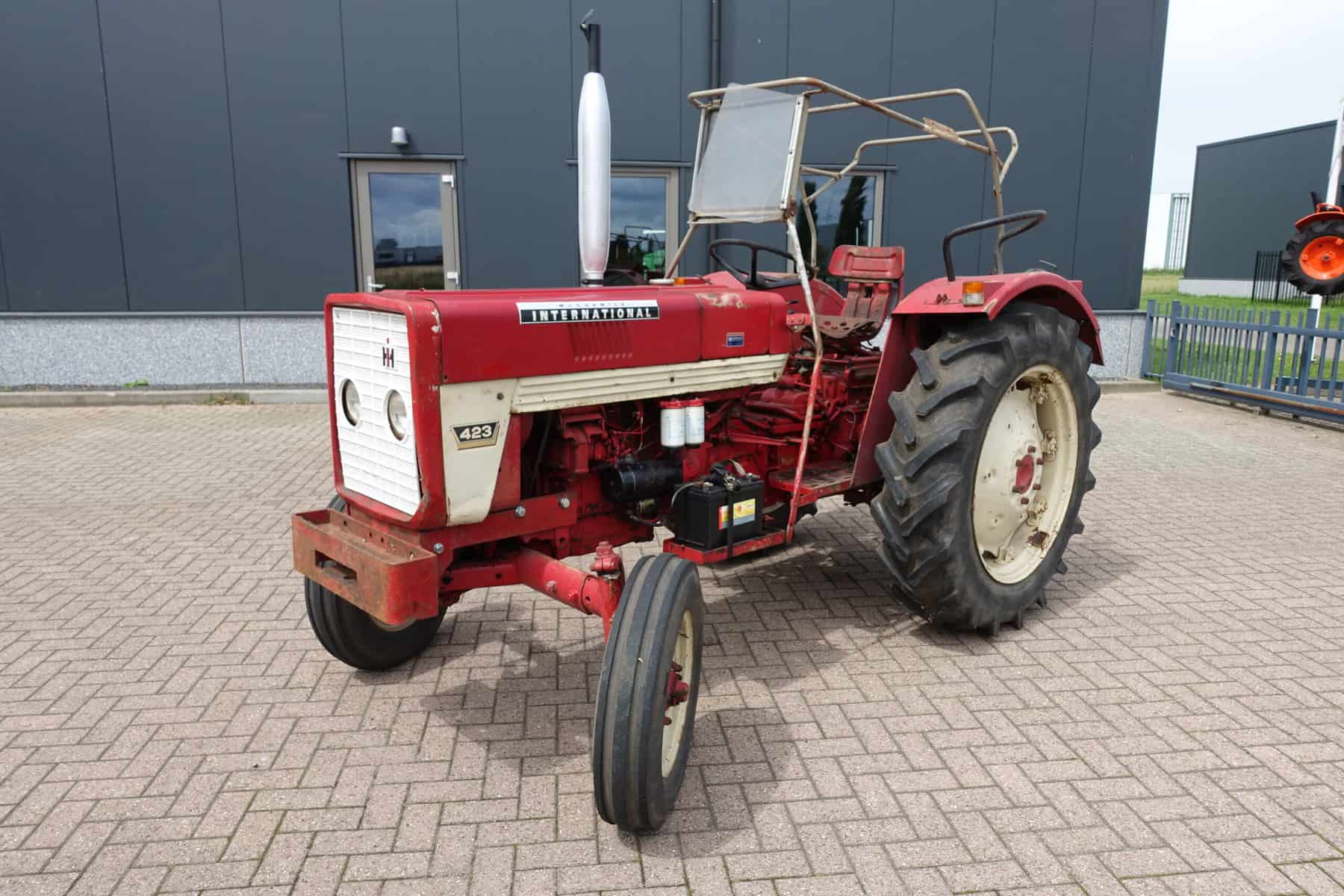 International 423 2wd - Afbeelding 3