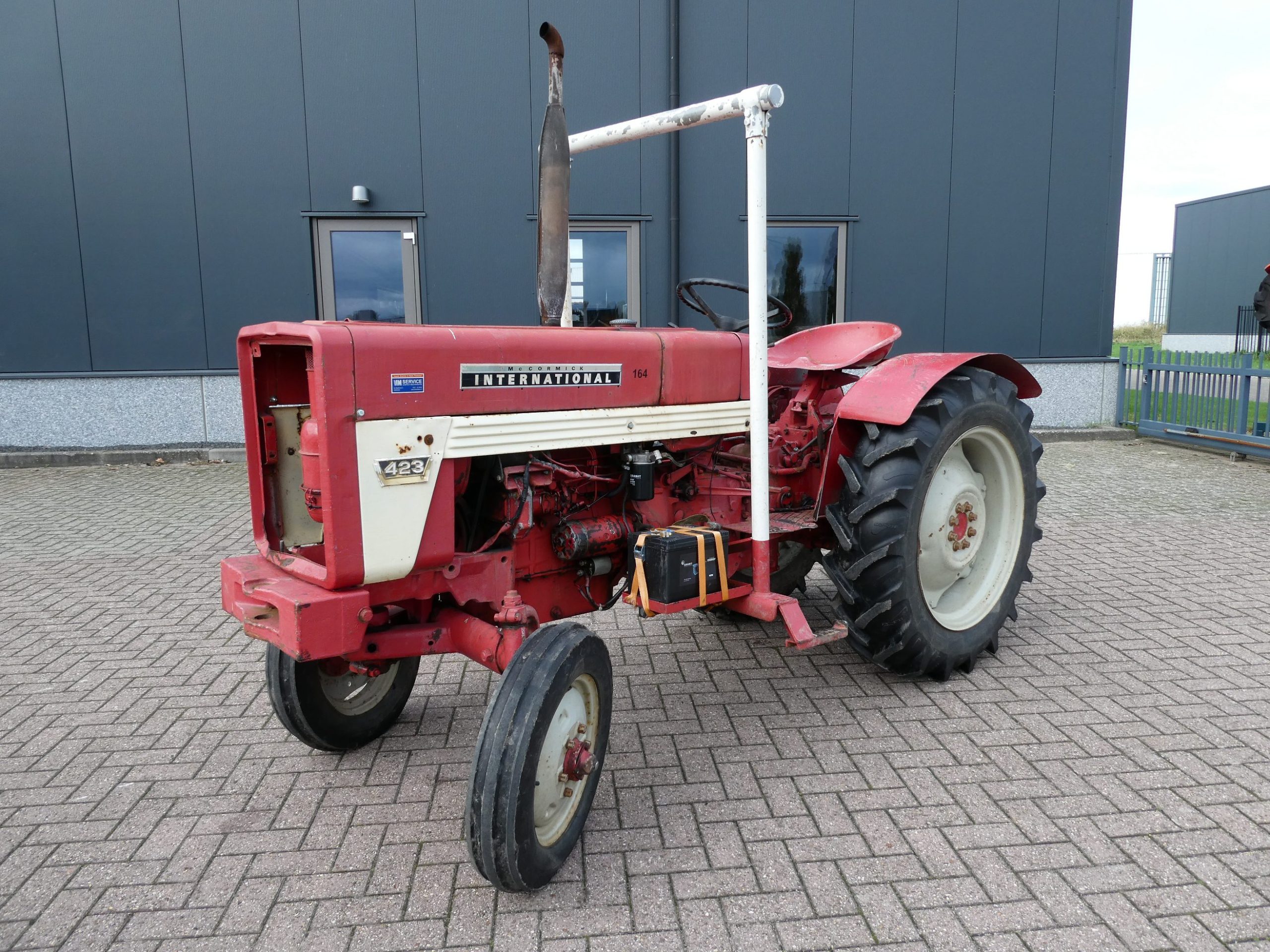 International 423 2wd - Afbeelding 3