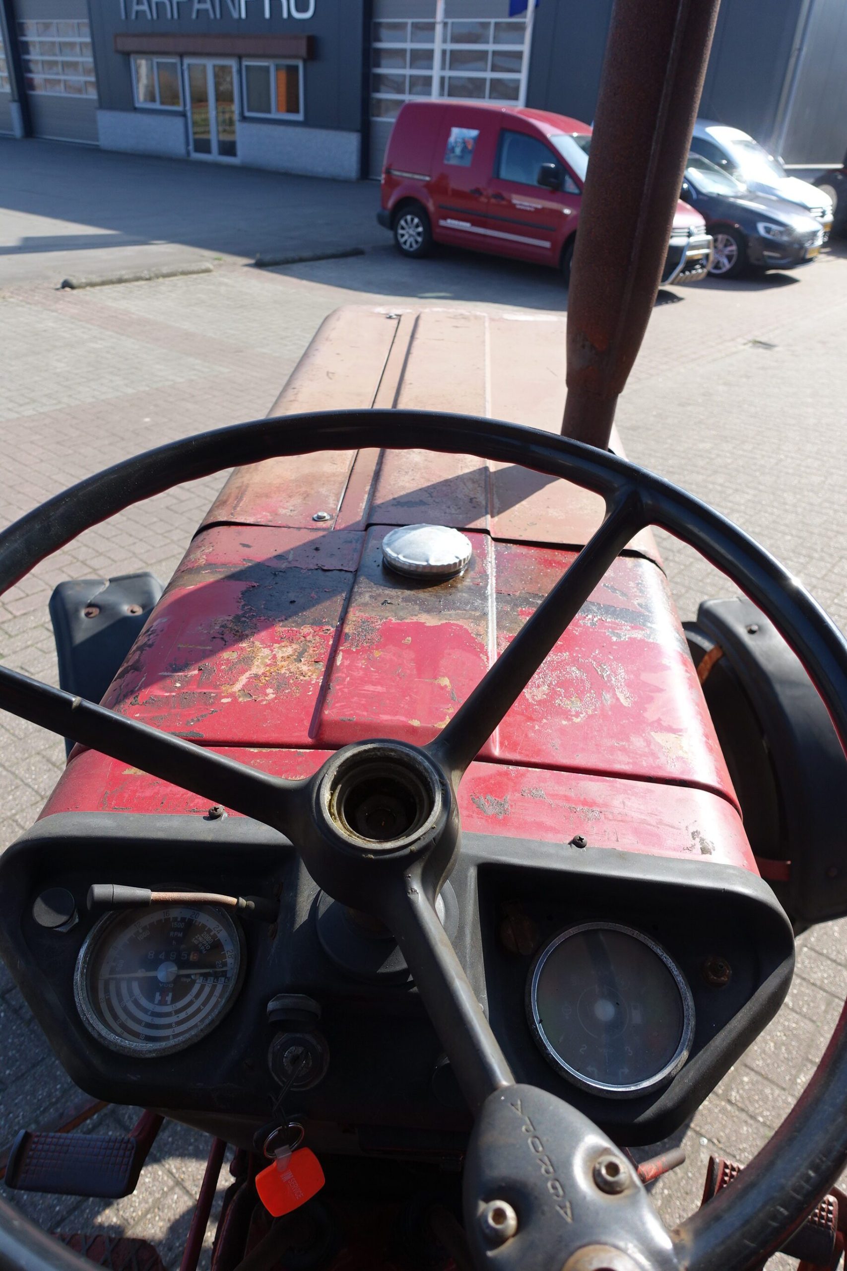 International 533 2wd - Afbeelding 12