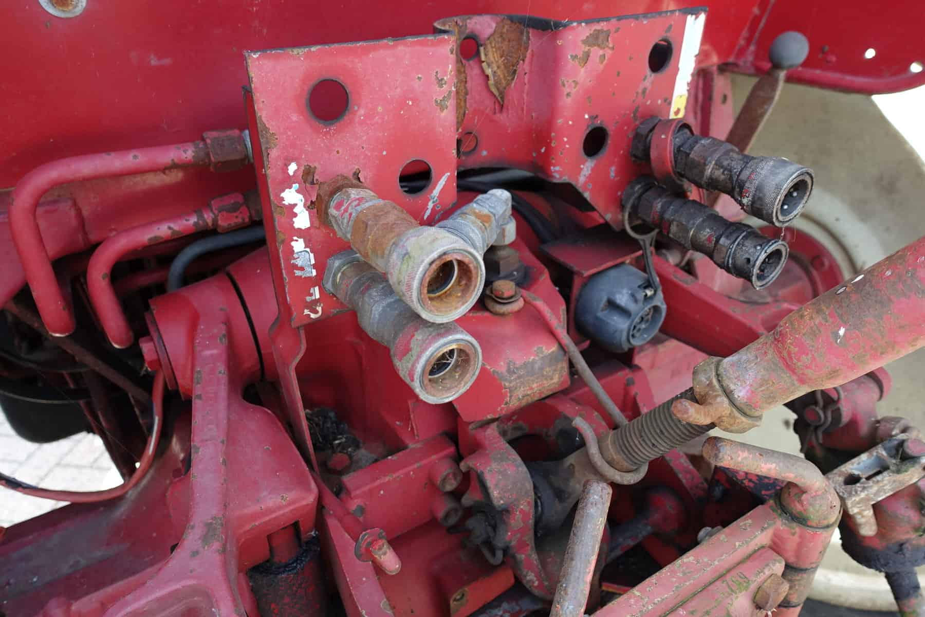 International 585XL 2wd - Afbeelding 28