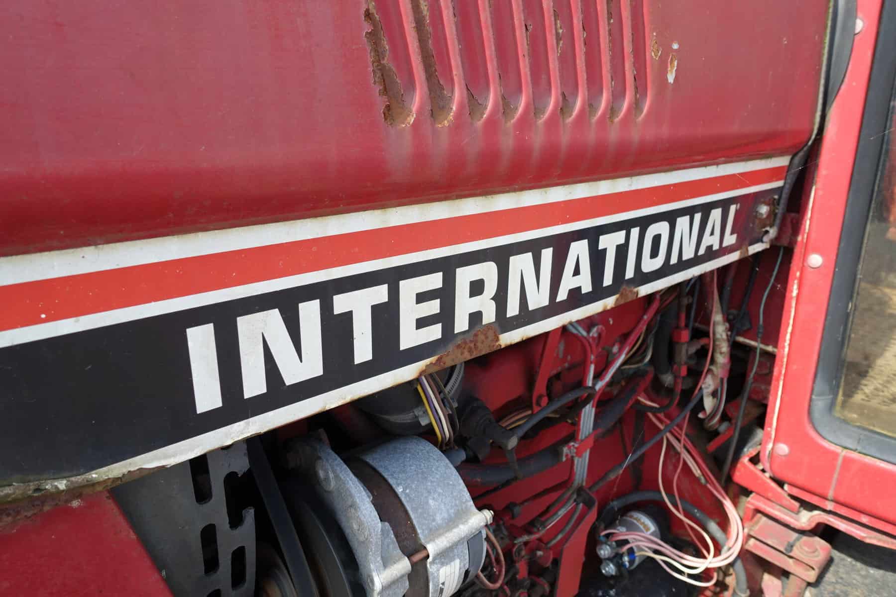 International 585XL 2wd - Afbeelding 6