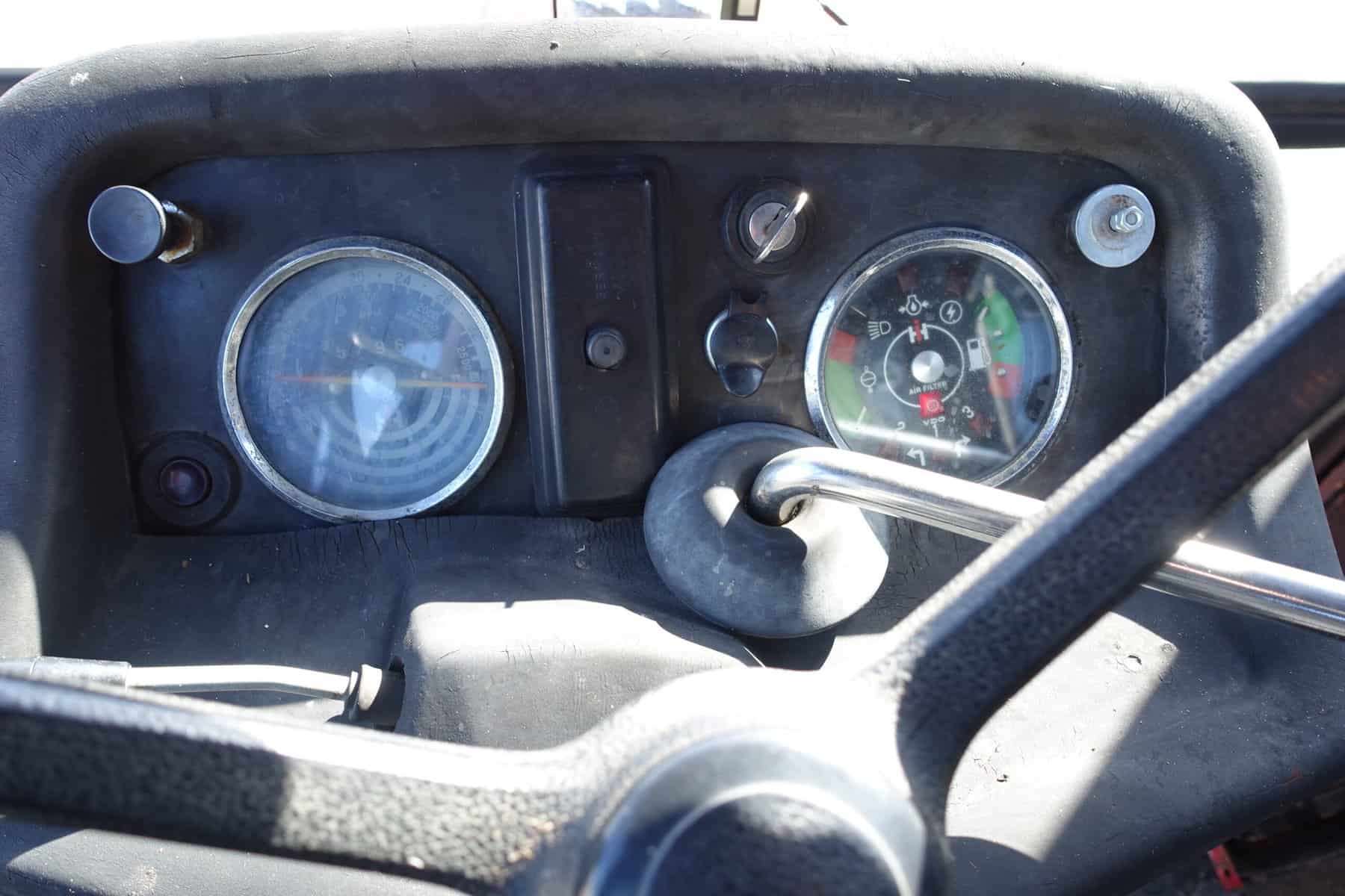 International 644 2wd - Afbeelding 16