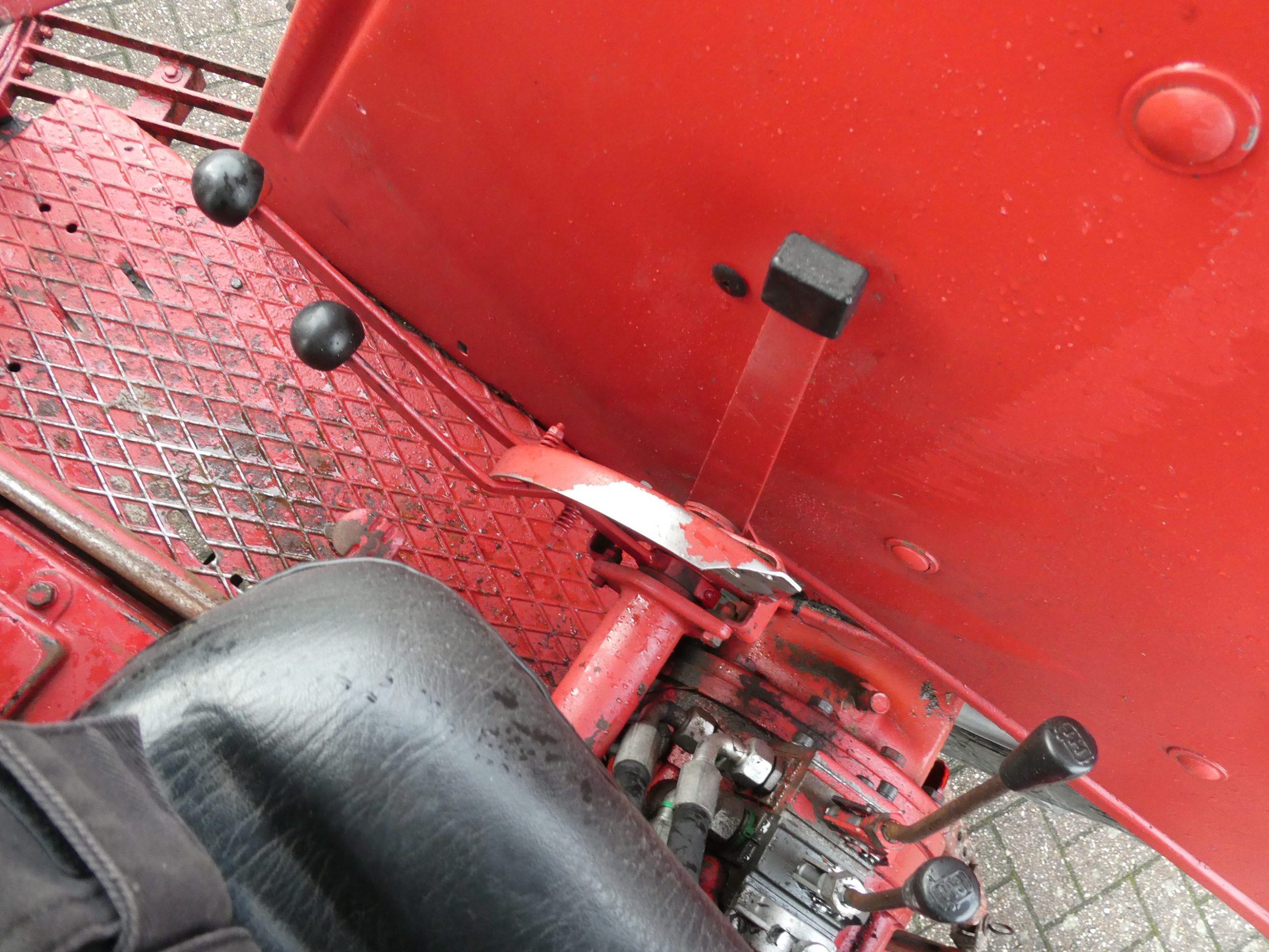 International 744 2wd - Afbeelding 16