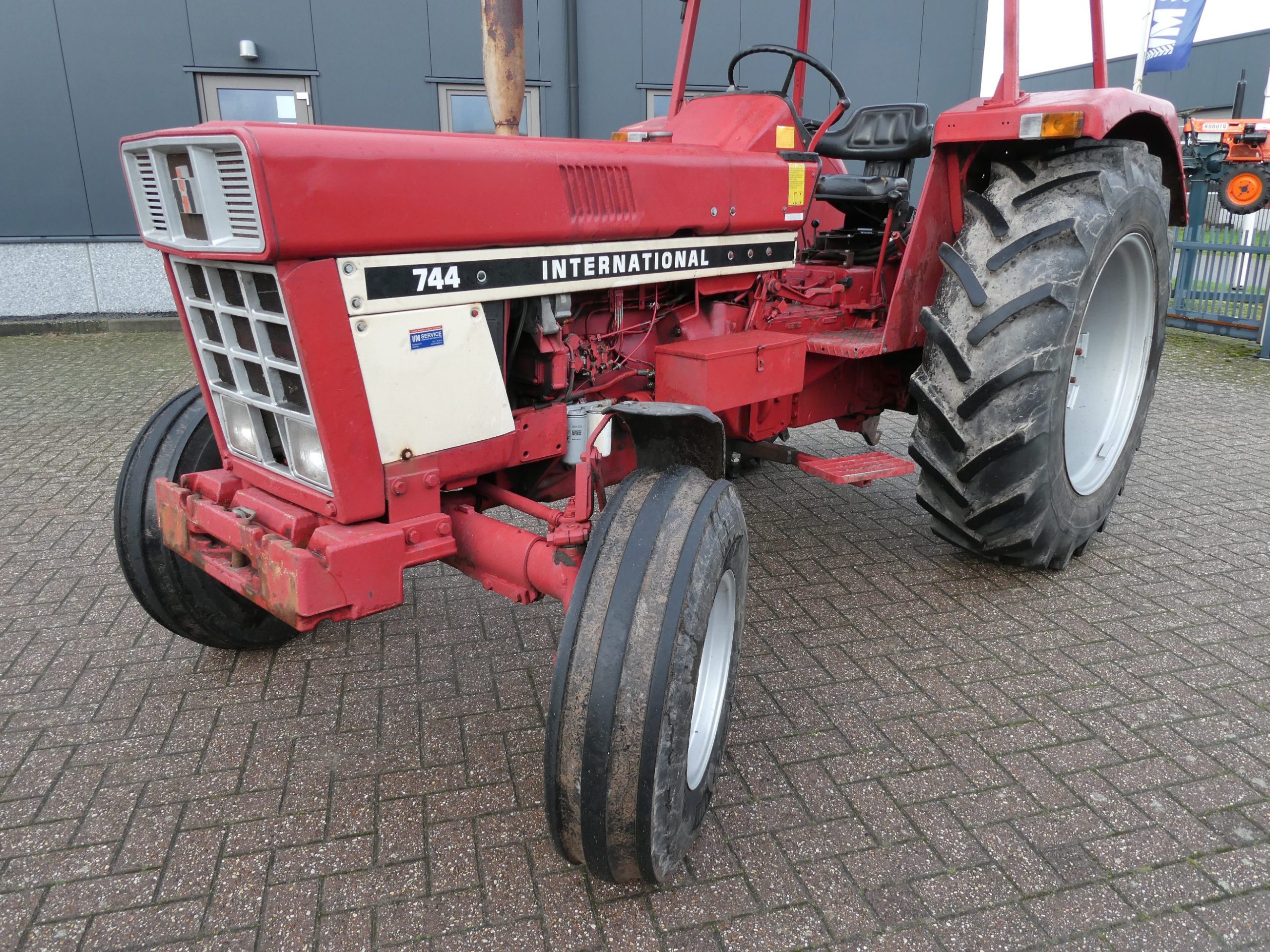 International 744 2wd - Afbeelding 4