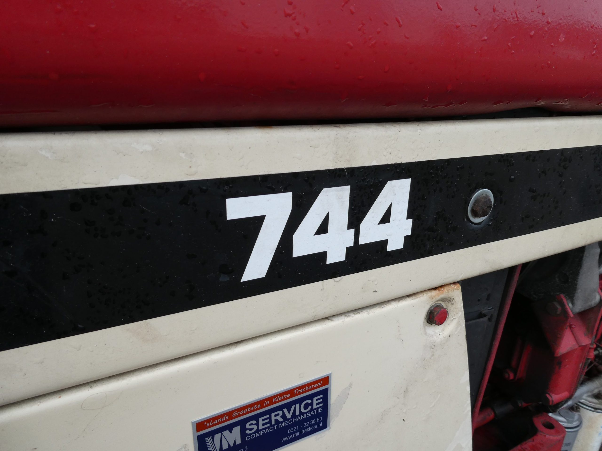 International 744 2wd - Afbeelding 8