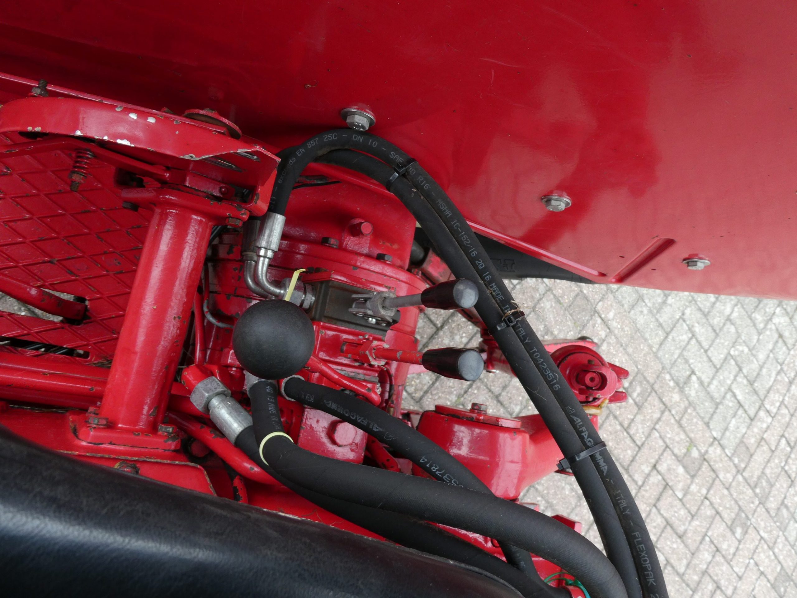 International 844-S 2wd - Afbeelding 24