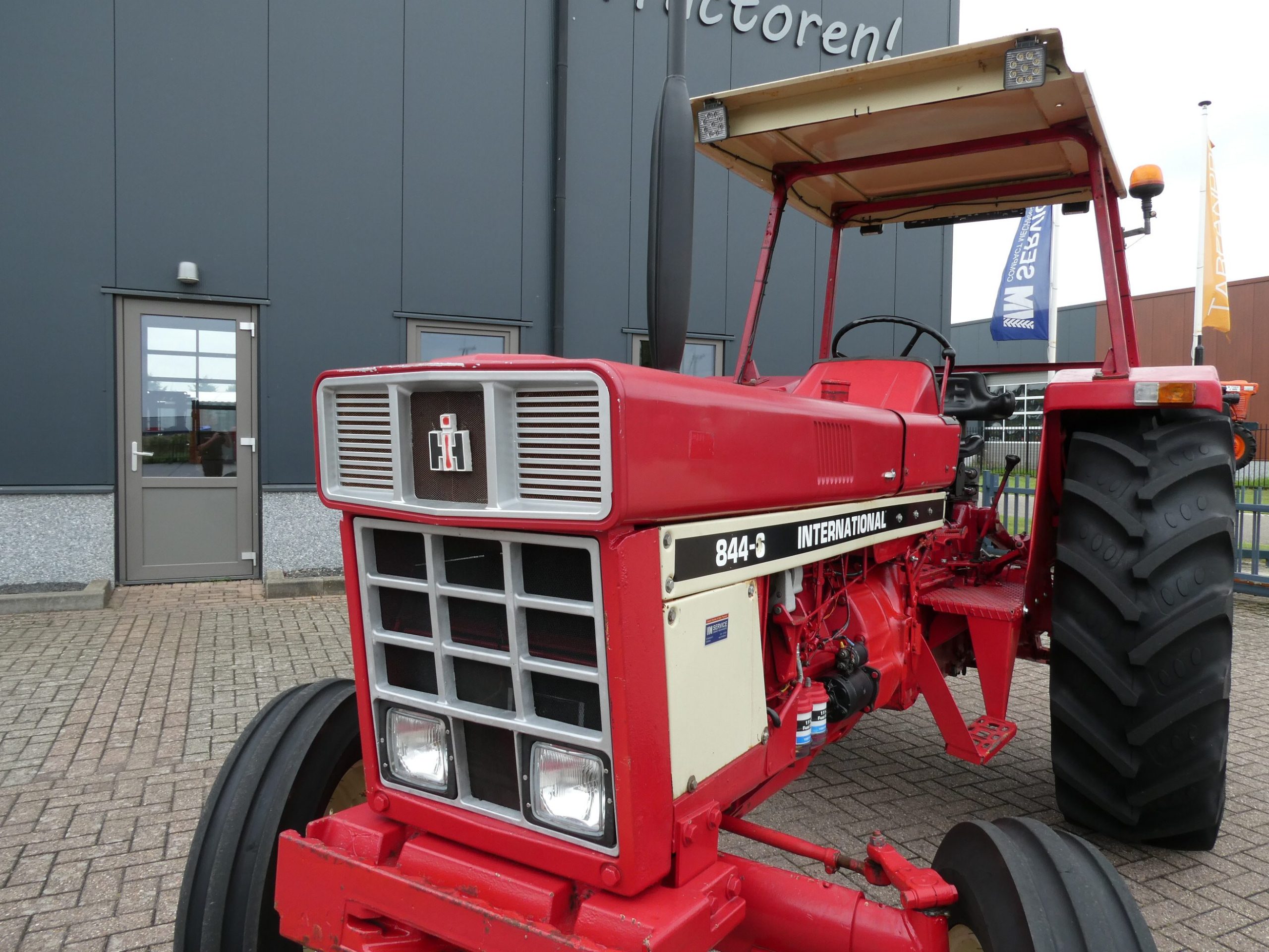 International 844-S 2wd - Afbeelding 7