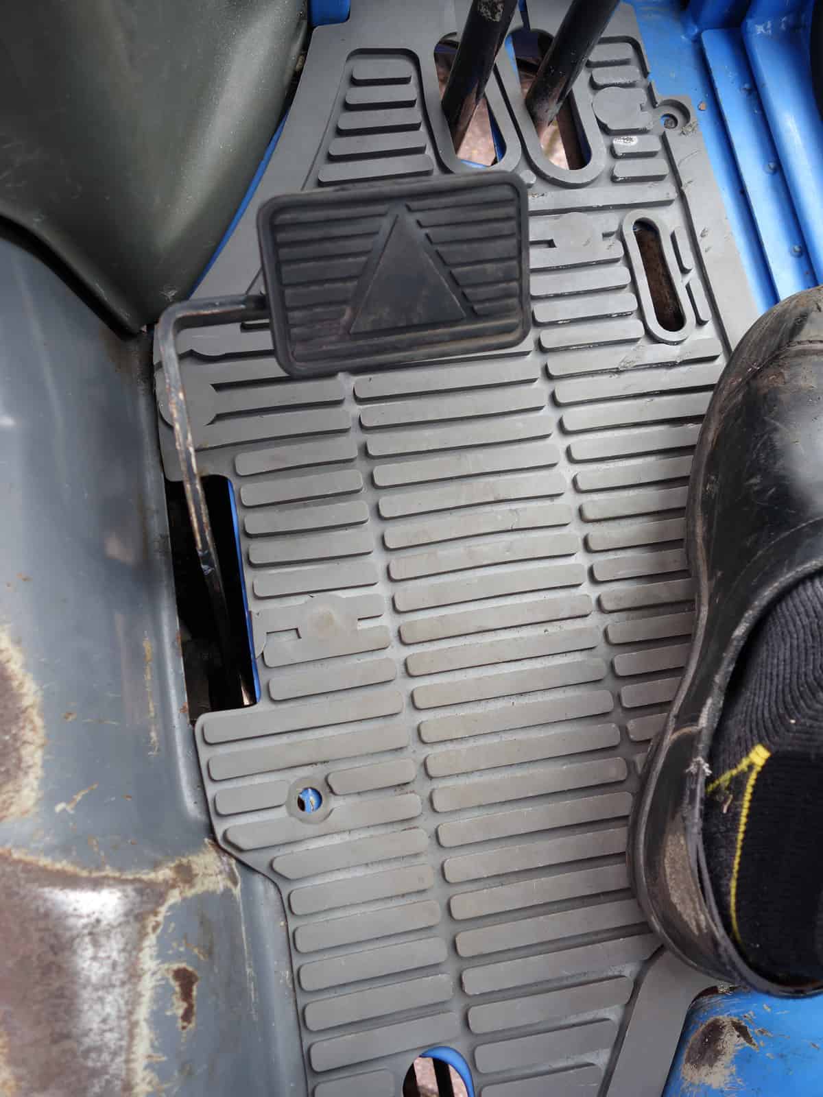 Iseki 325 4wd HST - Afbeelding 13