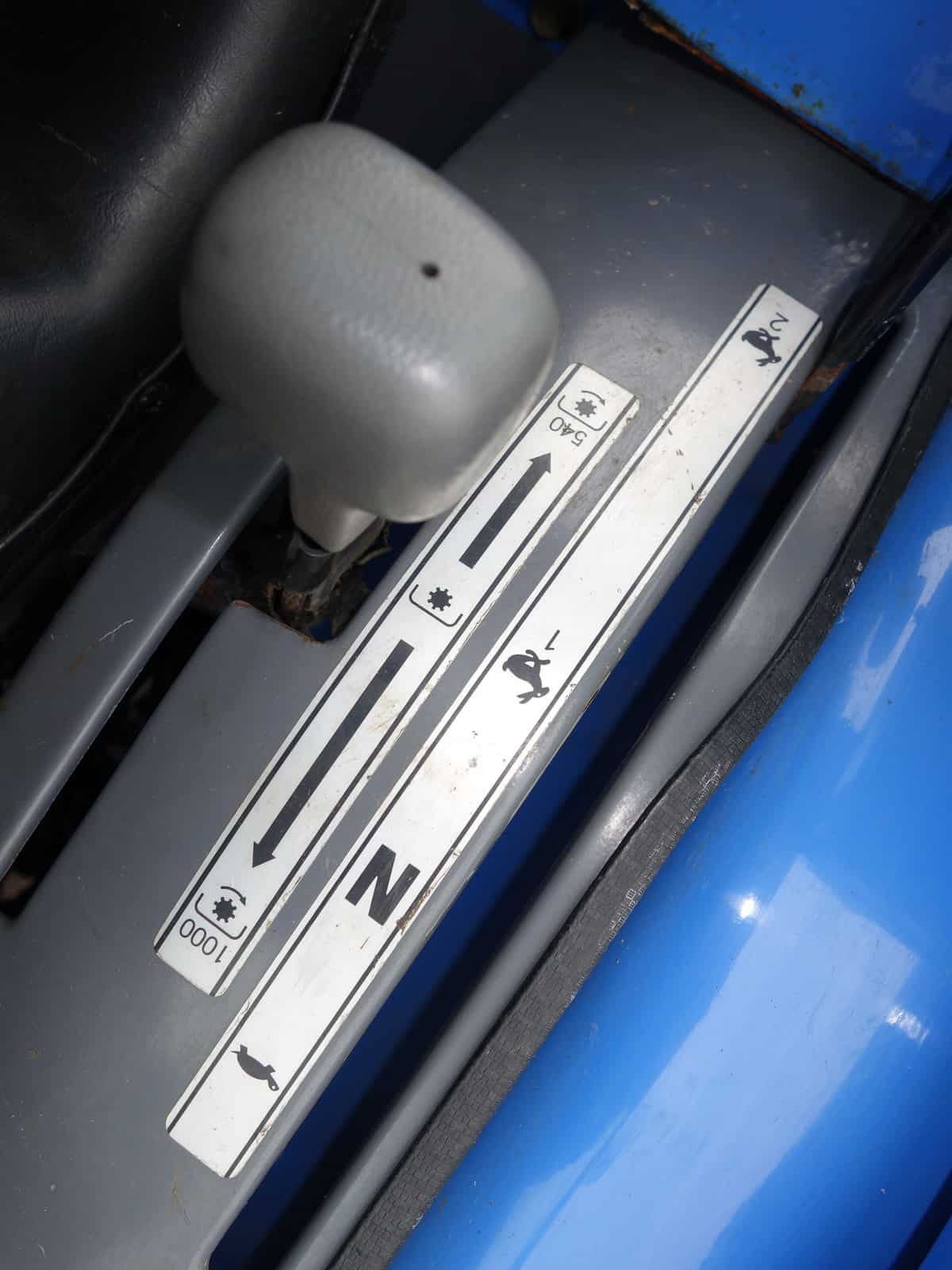 Iseki 325 4wd HST - Afbeelding 14