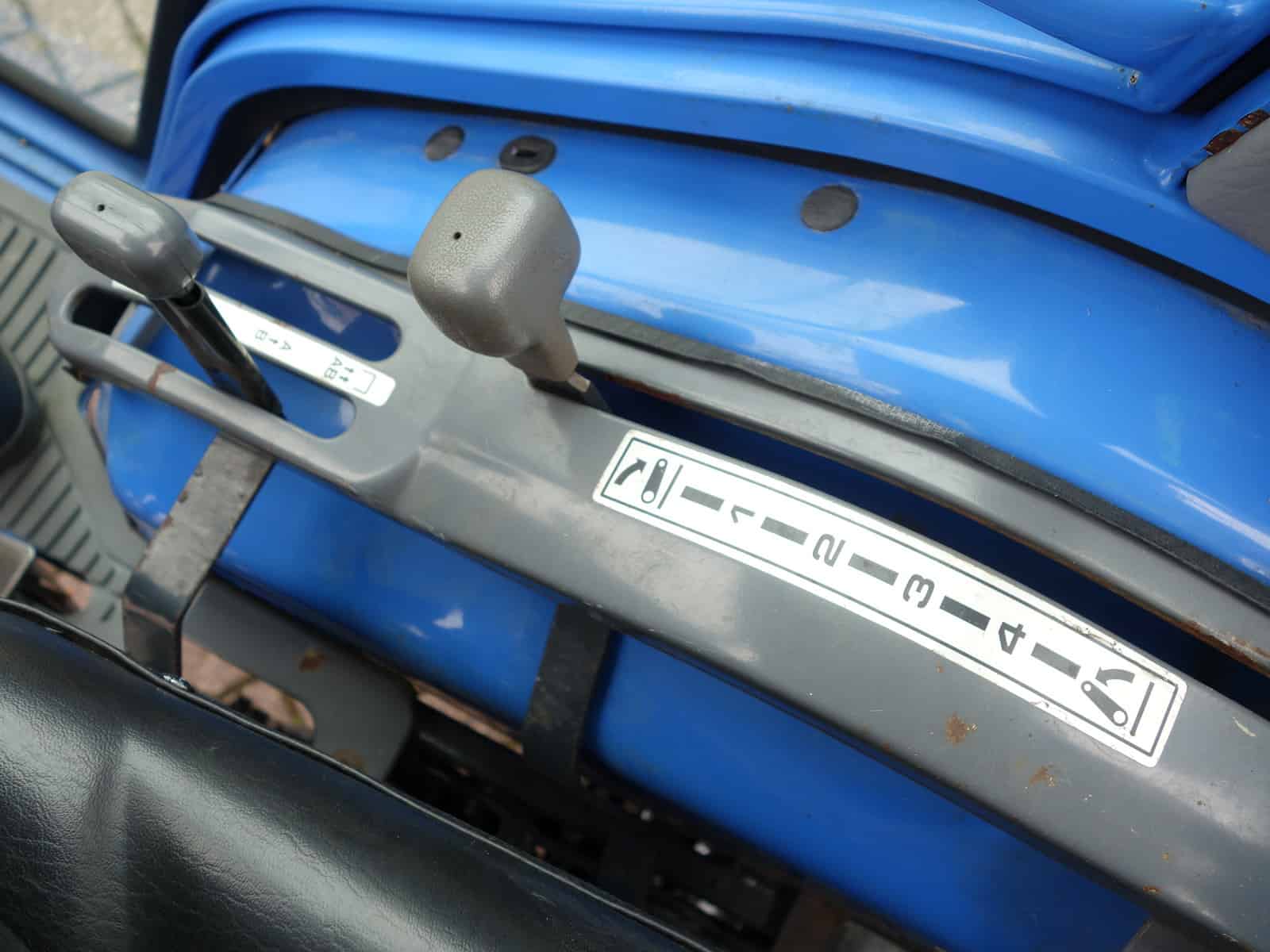 Iseki 325 4wd HST - Afbeelding 15