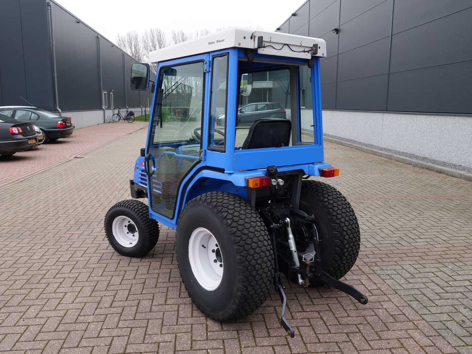 Iseki 325 4wd HST - Afbeelding 17