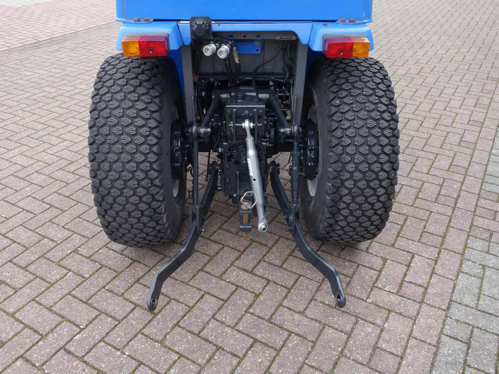 Iseki 325 4wd HST - Afbeelding 19