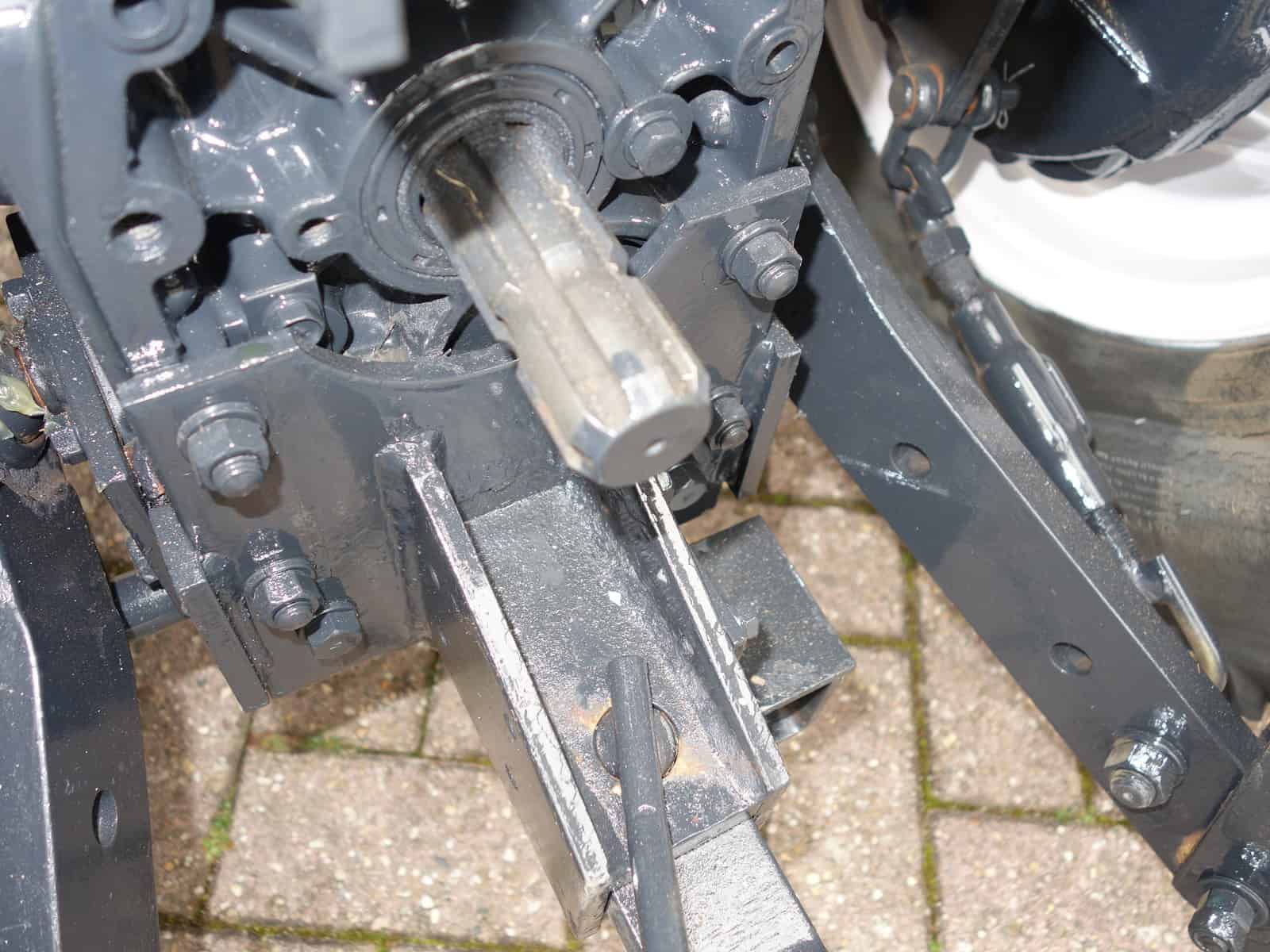 Iseki 325 4wd HST - Afbeelding 22