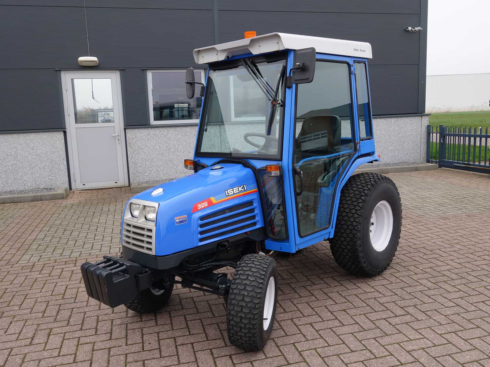 Iseki 325 4wd HST - Afbeelding 3