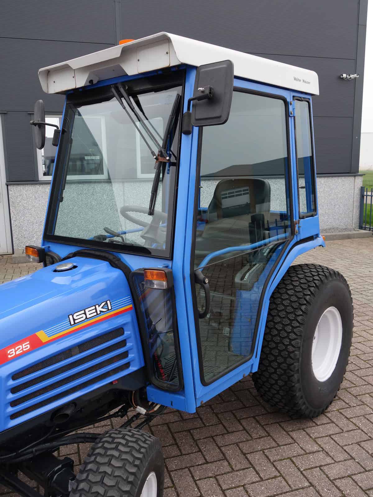 Iseki 325 4wd HST - Afbeelding 8