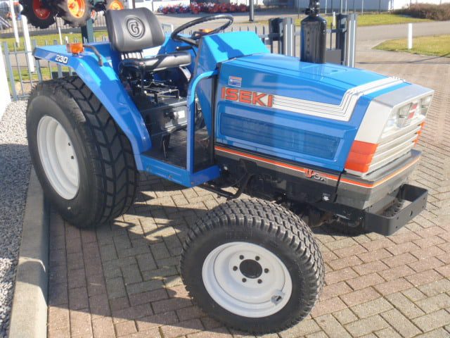 Iseki TA230 4wd - Afbeelding 2