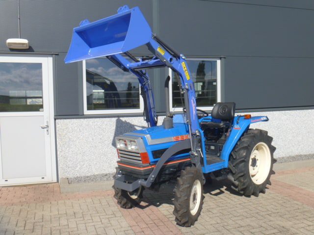 Iseki TA230 4wd - Afbeelding 3