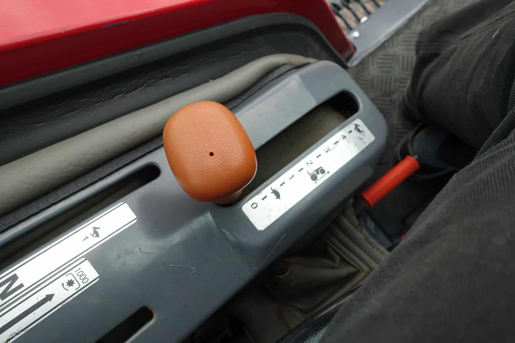 Iseki TH4330 4wd HST - Afbeelding 15